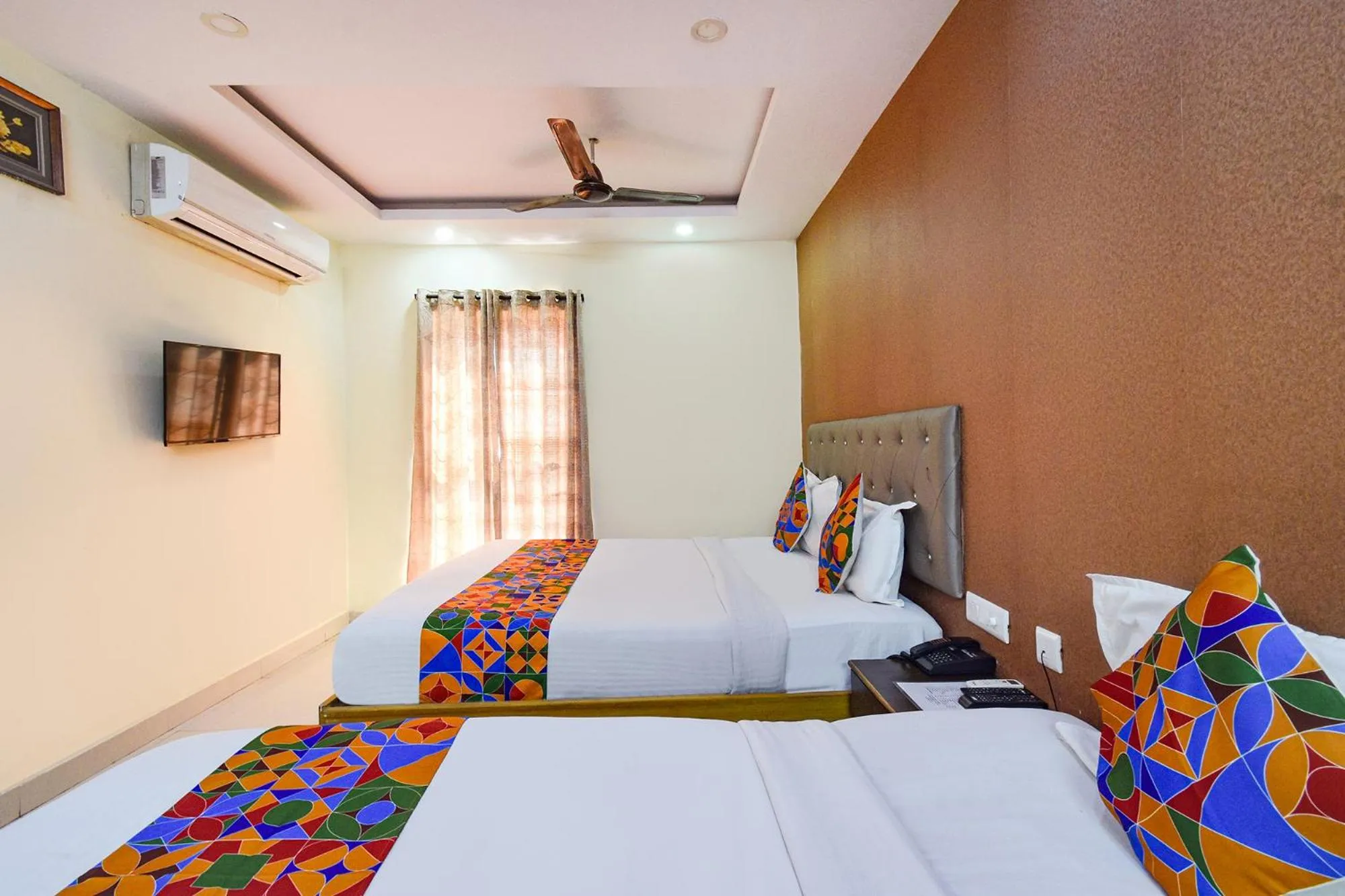 Bed in Hotel L Grand - Nr Secunderabad Railway Station