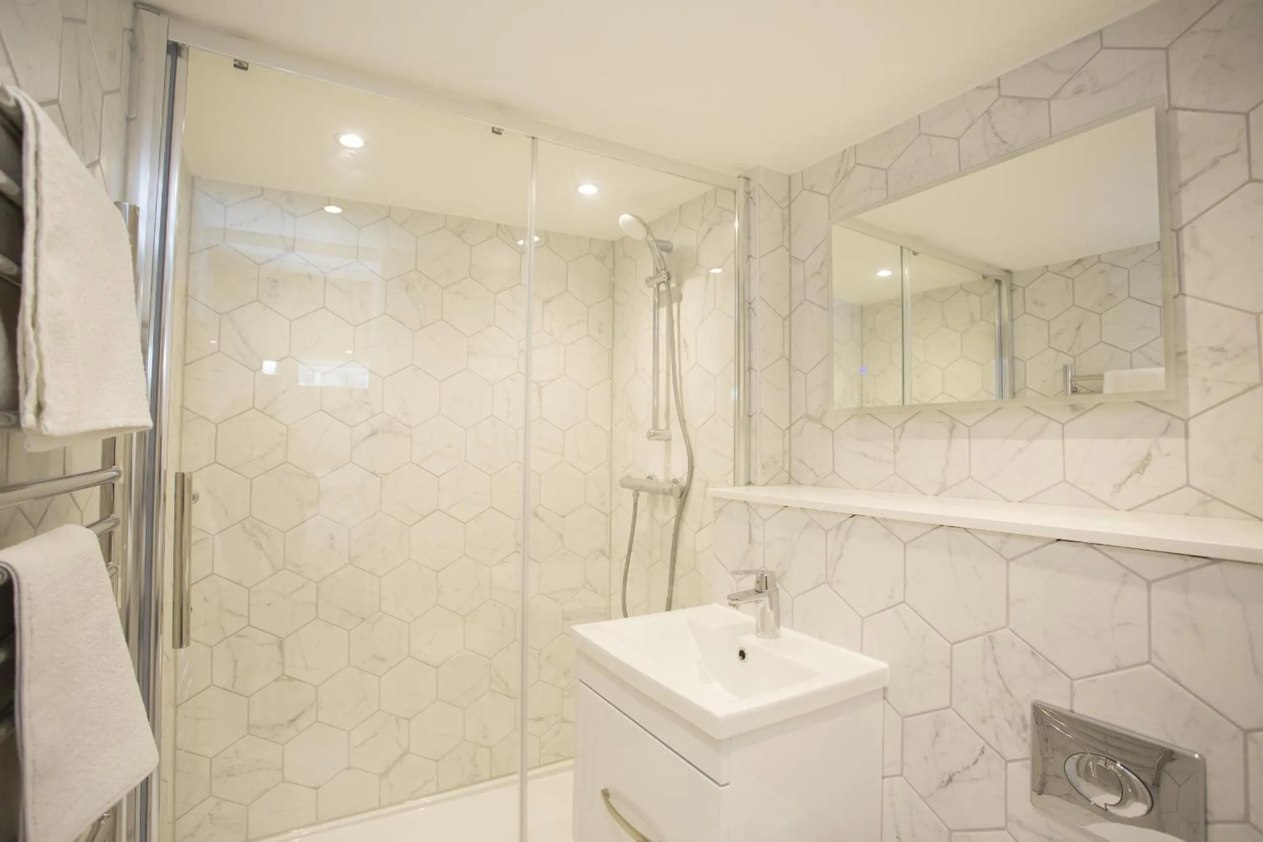 Bathroom in Garden View