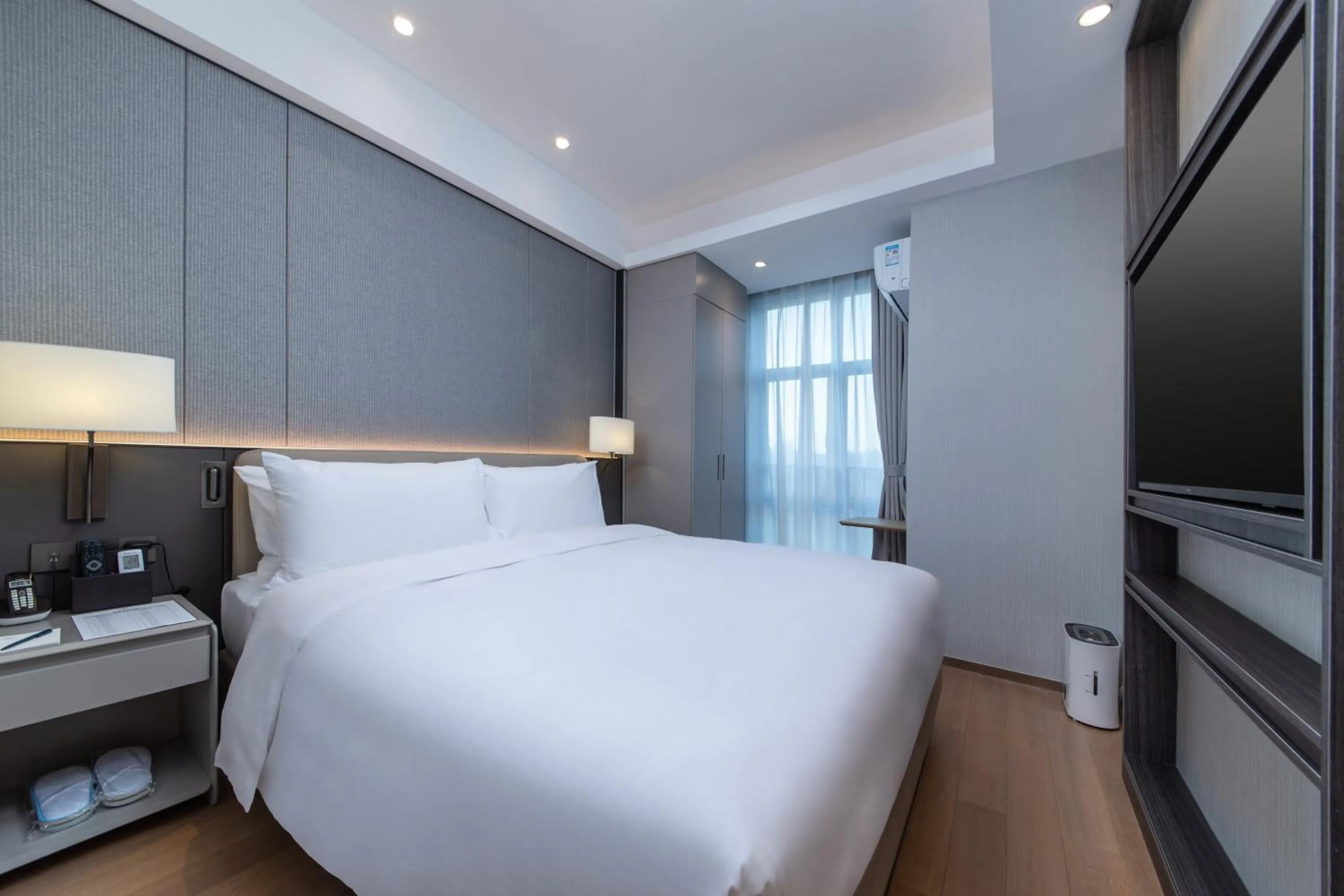 Bed in Somerset Haizhu Centre Guangzhou