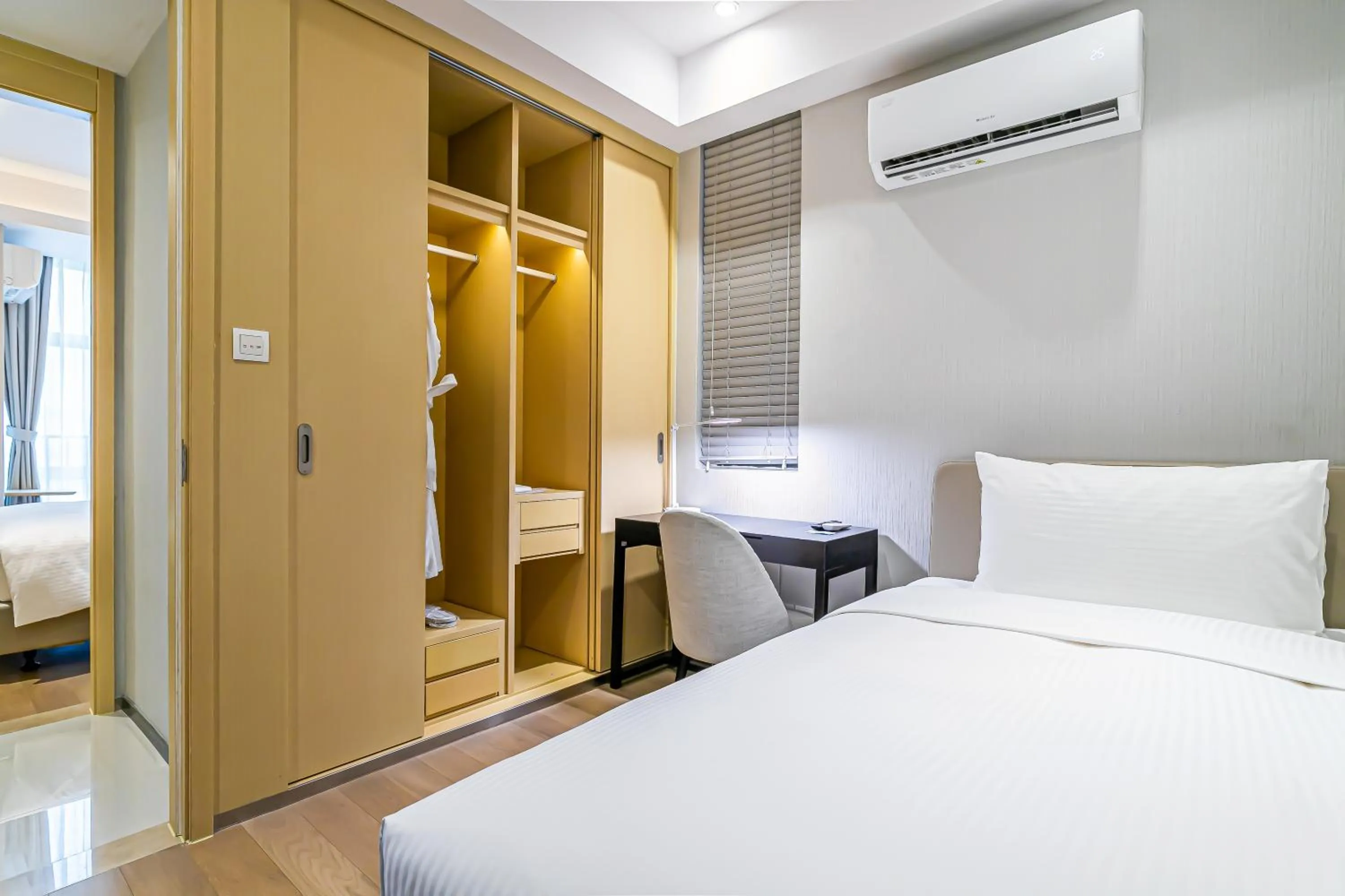 Bedroom, Bed in Somerset Haizhu Centre Guangzhou