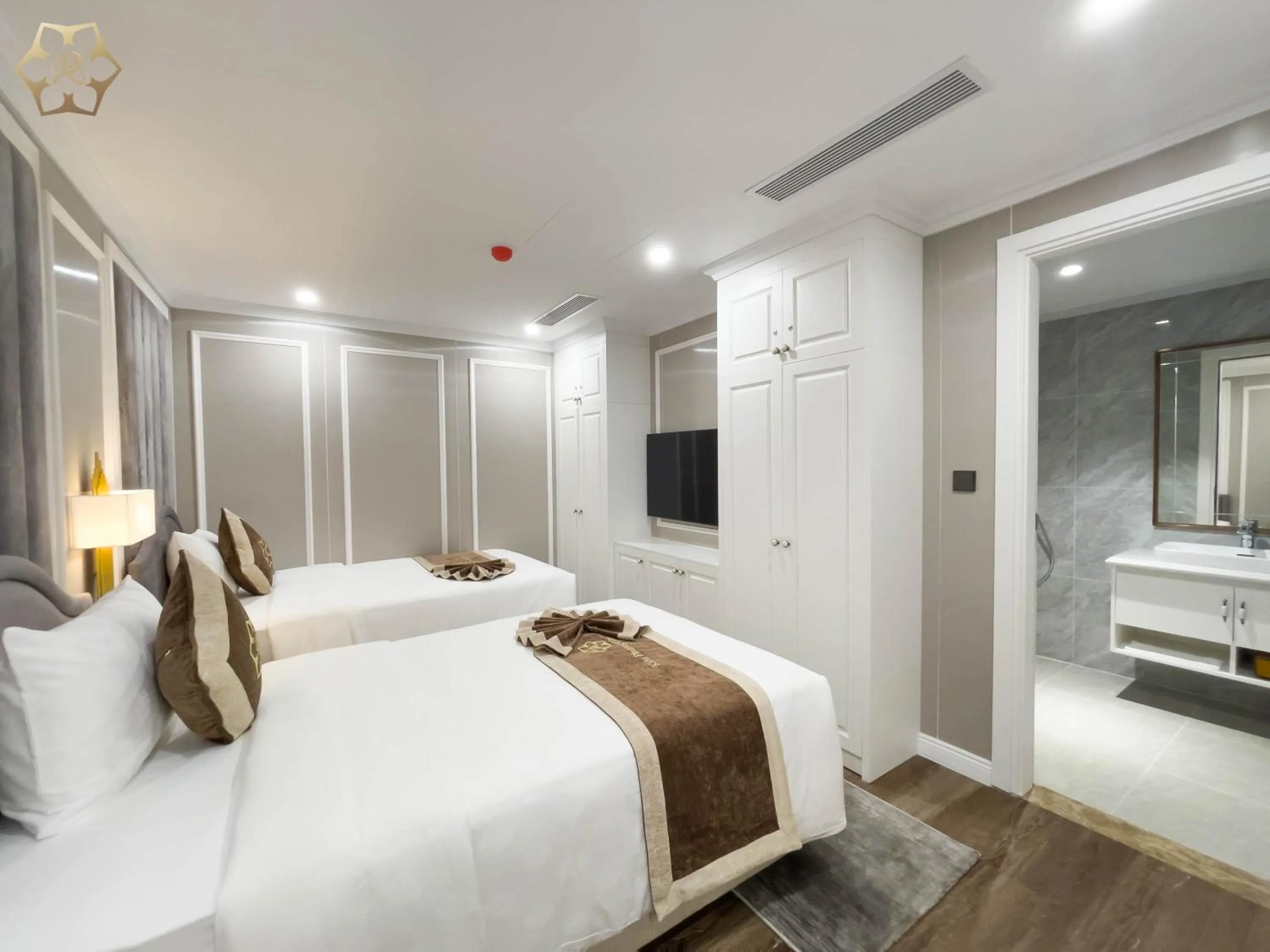Bedroom, Bed in Cửa Đông Luxury Hotel