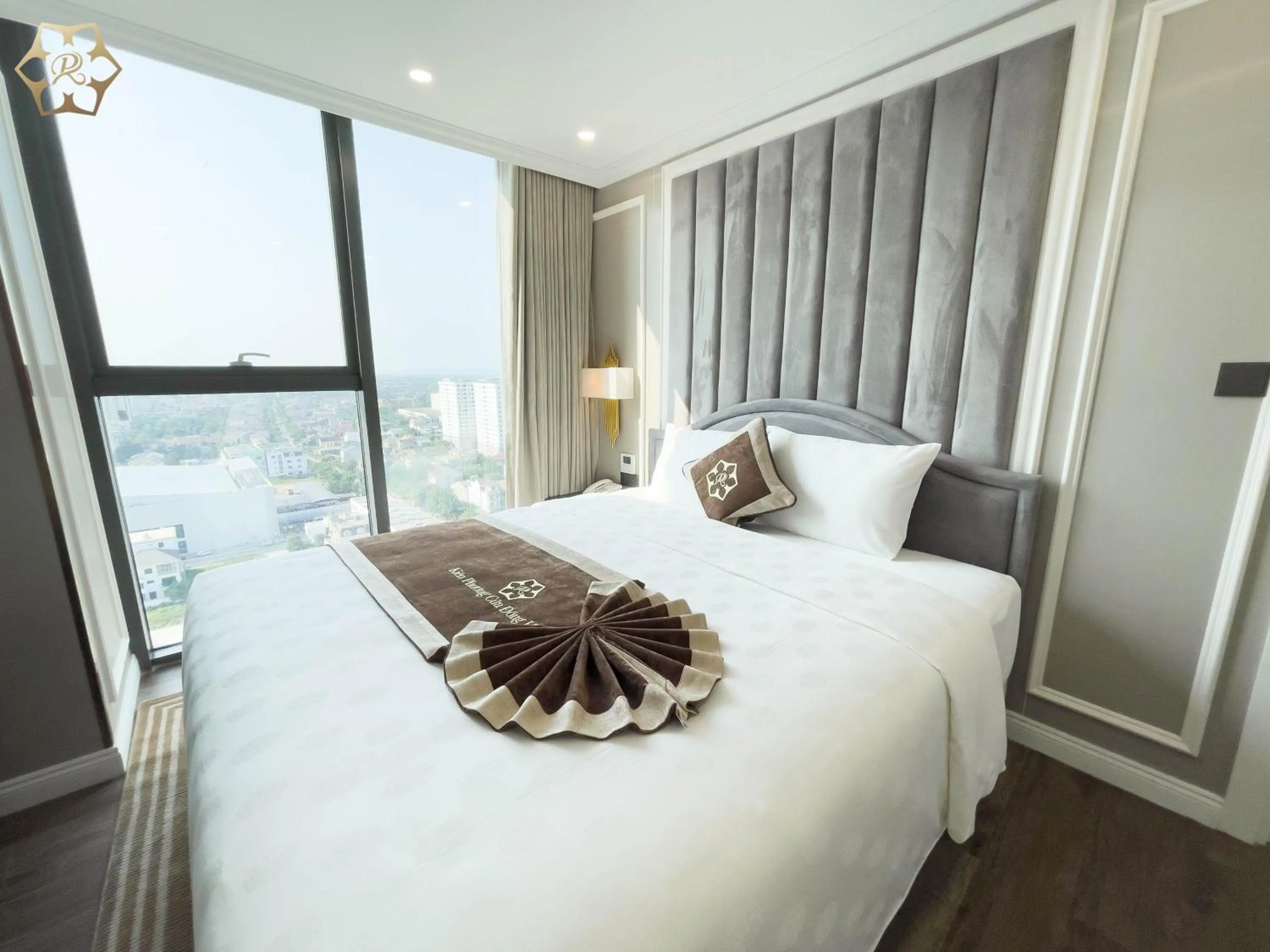 Bed in Cửa Đông Luxury Hotel
