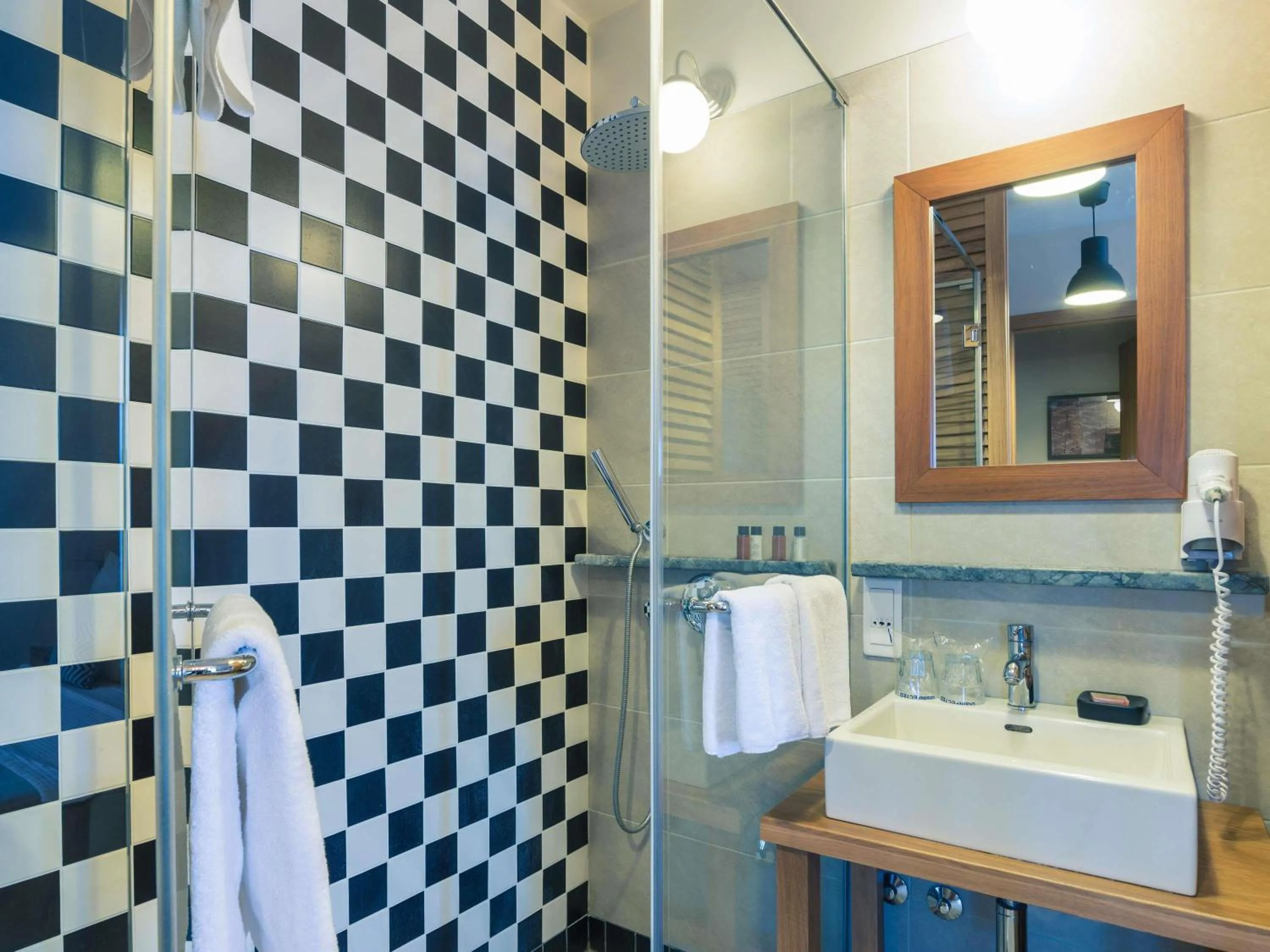 Bedroom in Mercure Belgrade Excelsior