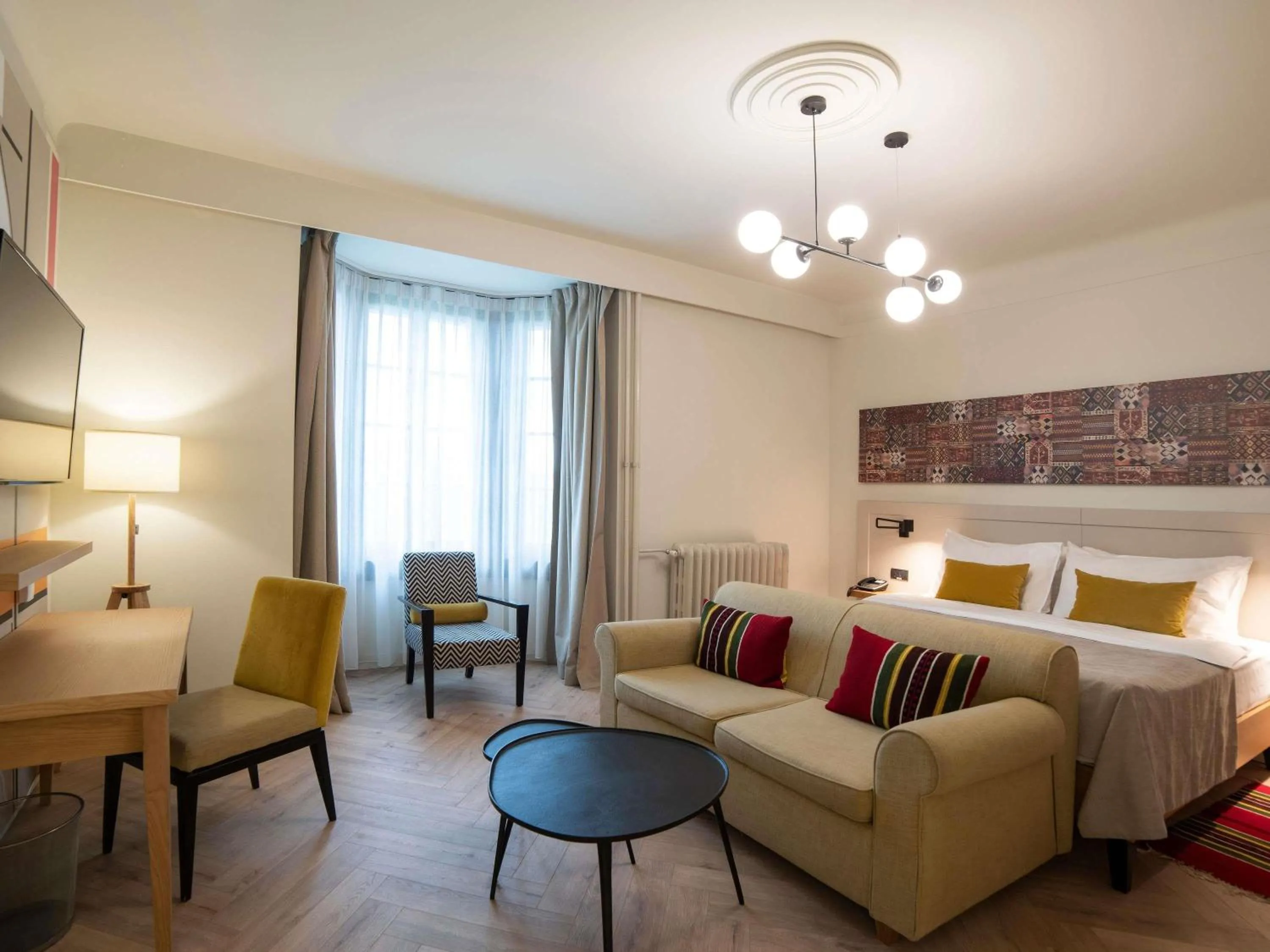 Bedroom, Bed in Mercure Belgrade Excelsior