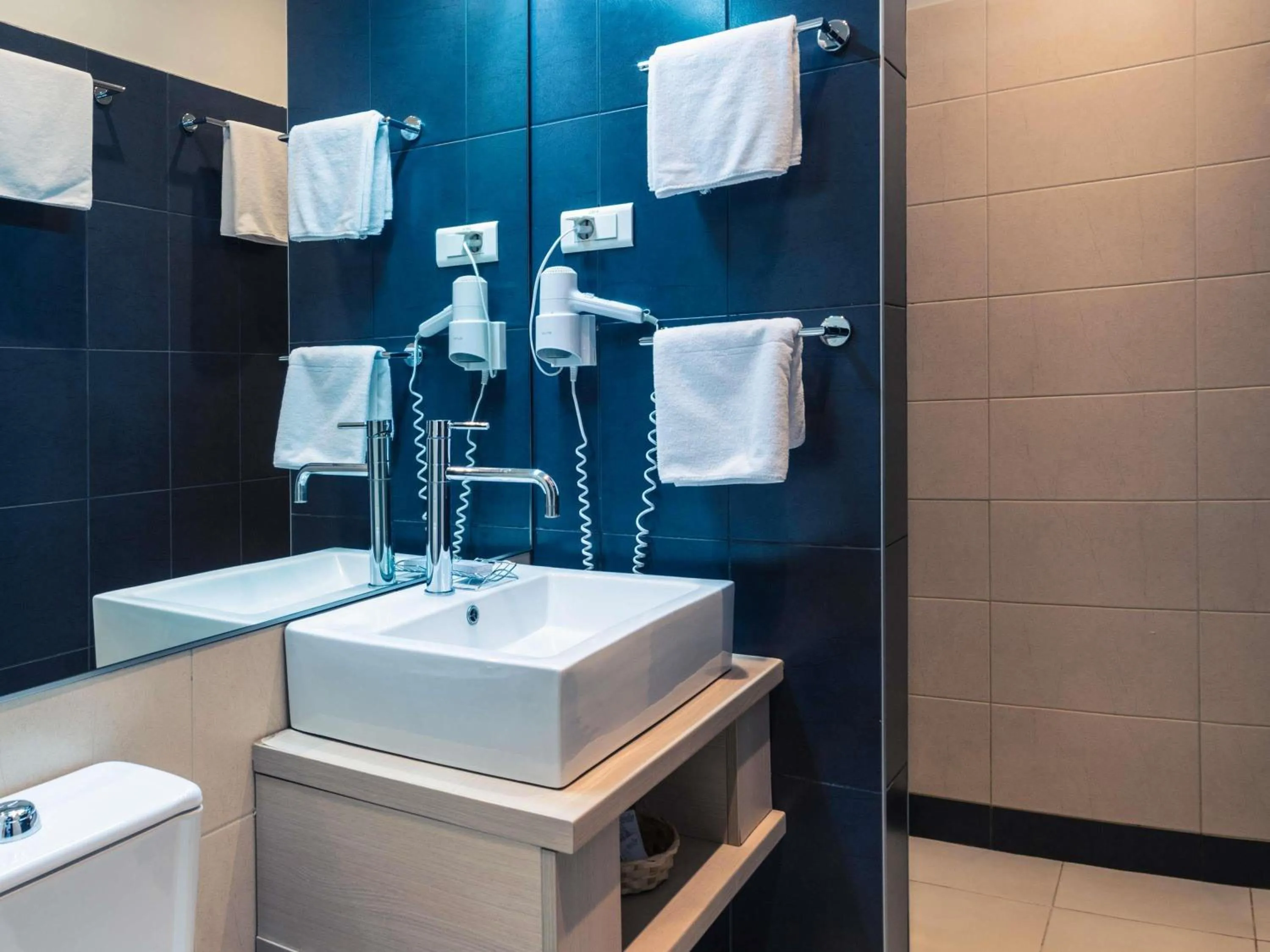 Bedroom in Mercure Belgrade Excelsior