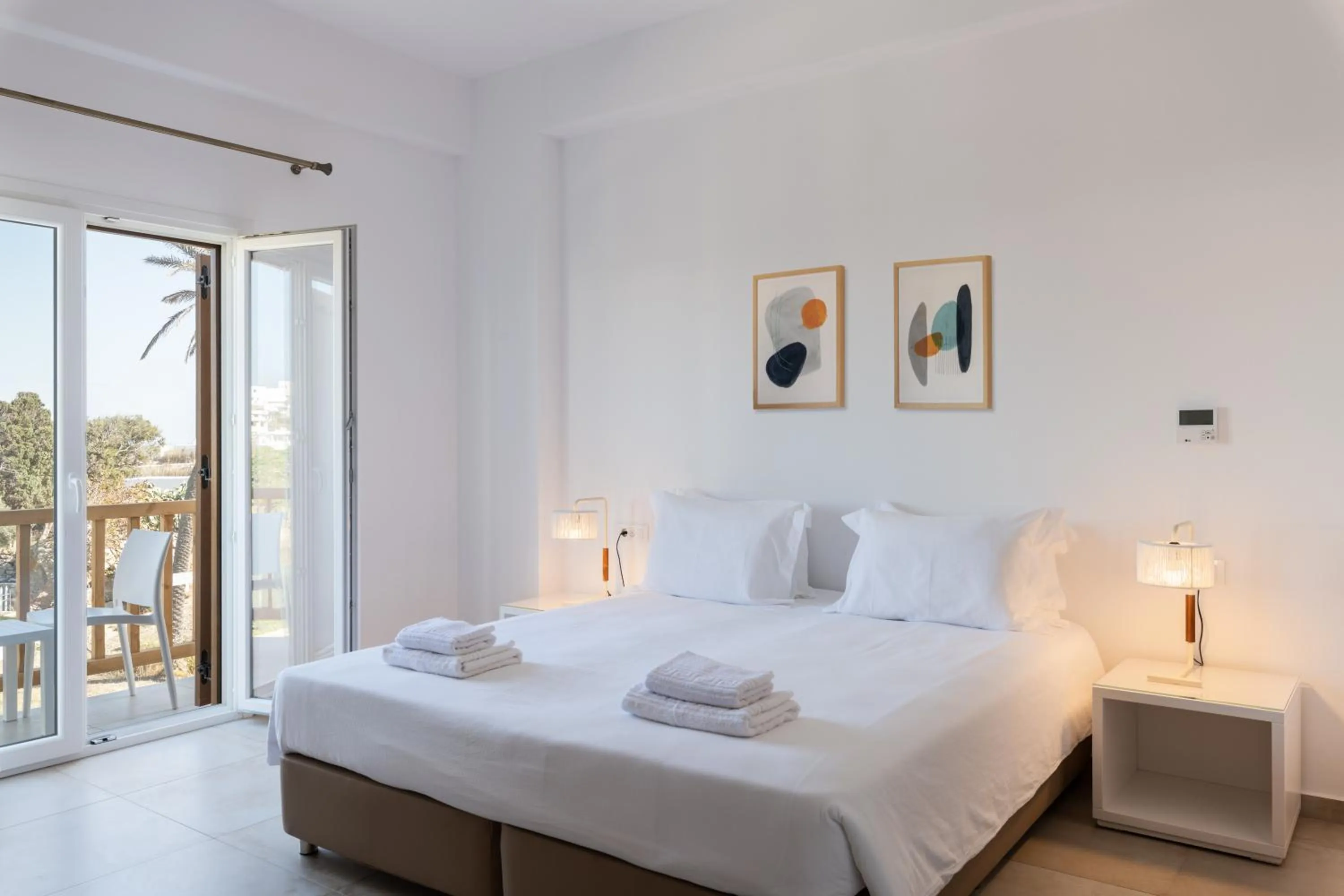 Bed in Mykonaki Hotel