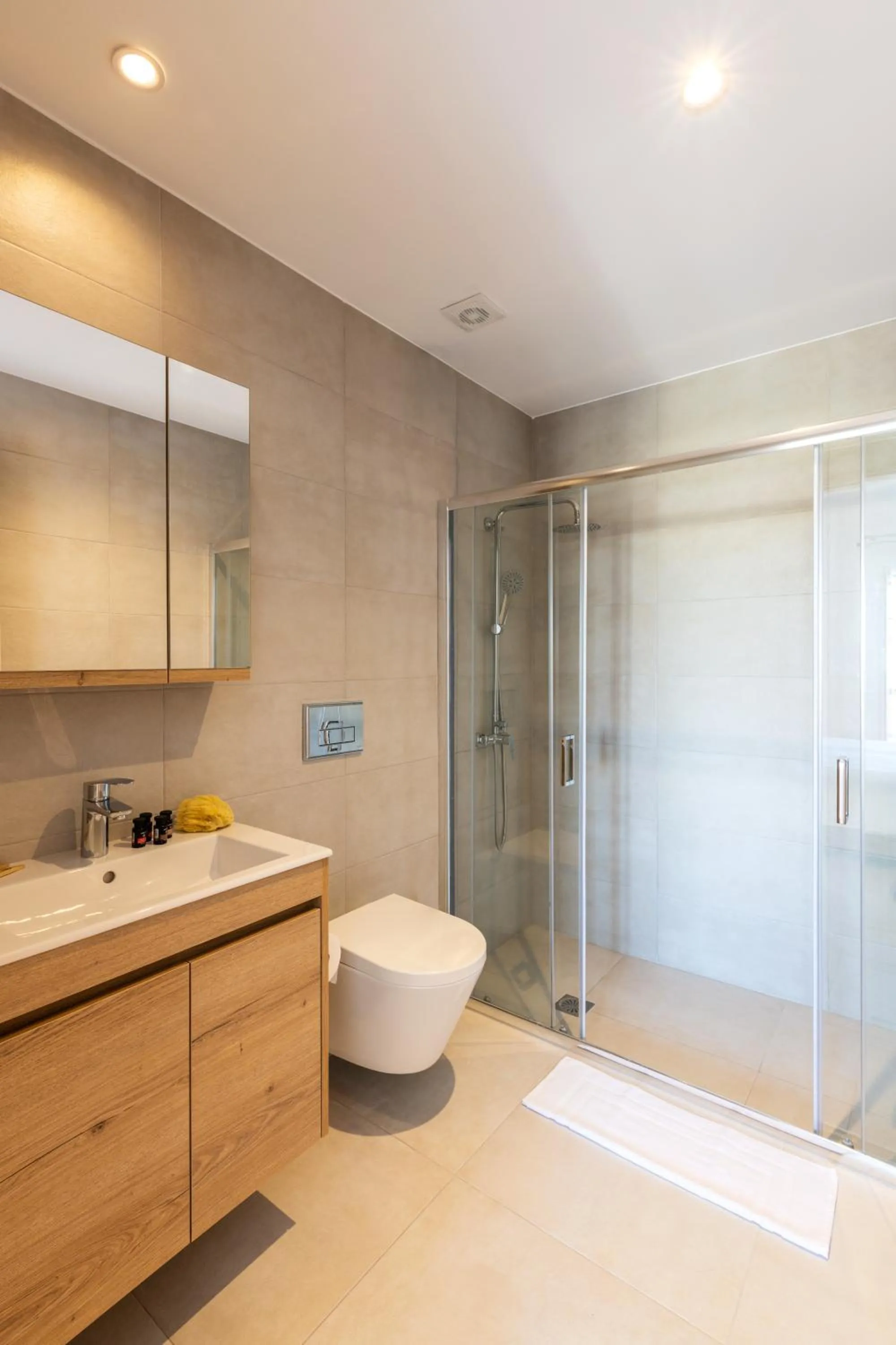 Shower in Mykonaki Hotel