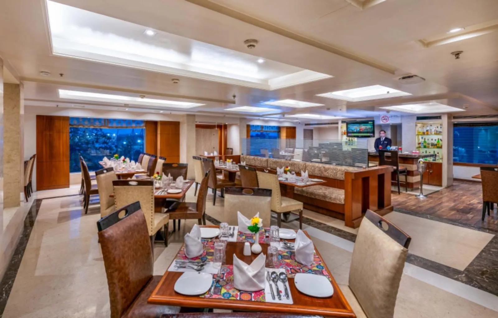 Restaurant/places to eat in Libra Lords Inn, Jaipur