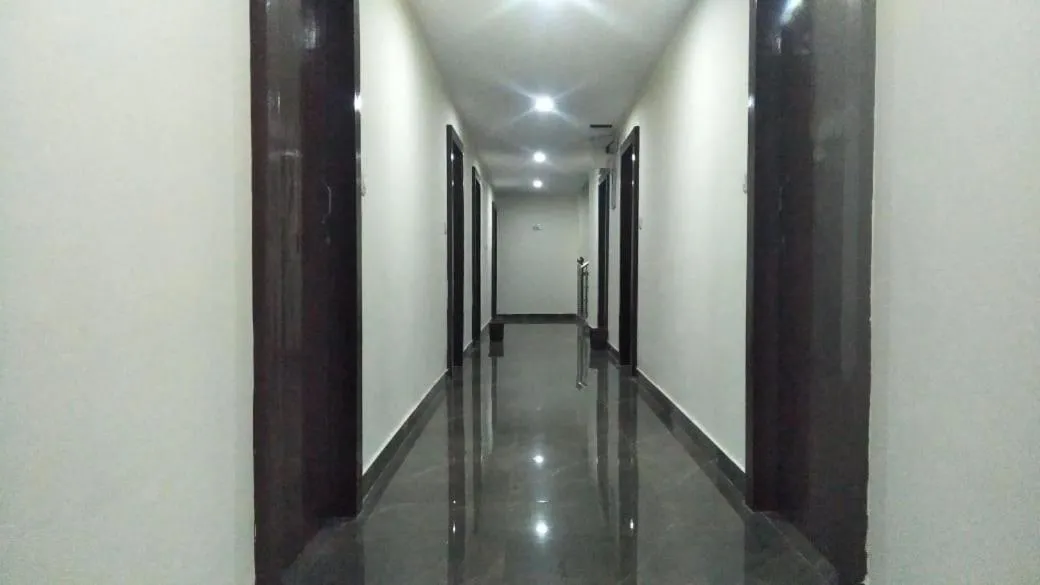 Hotel Shiva palace Haridwar - nearby bus and railway station