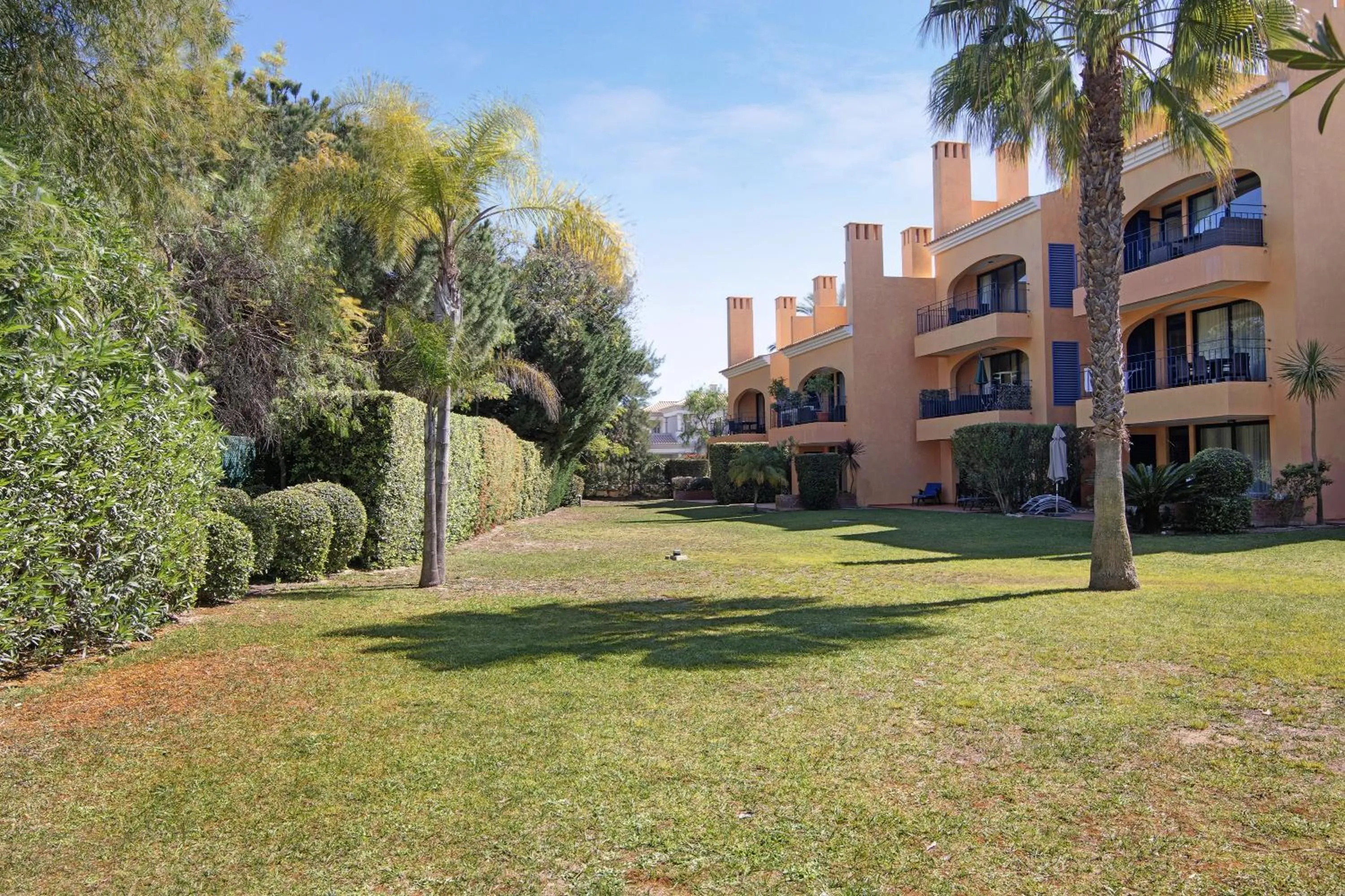 Property building in Apartamento T2 Vilasol Morgadinho