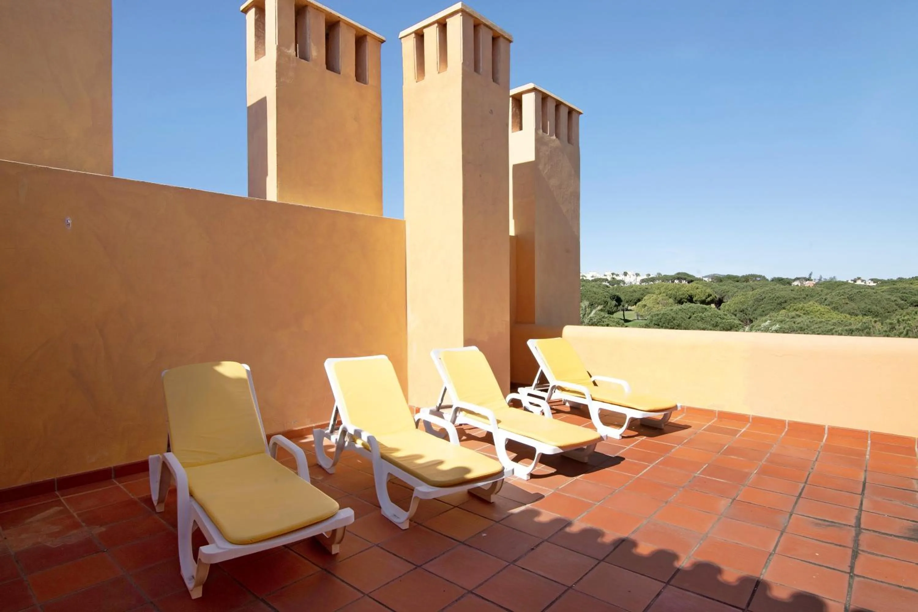 Property building in Apartamento T2 Vilasol Morgadinho