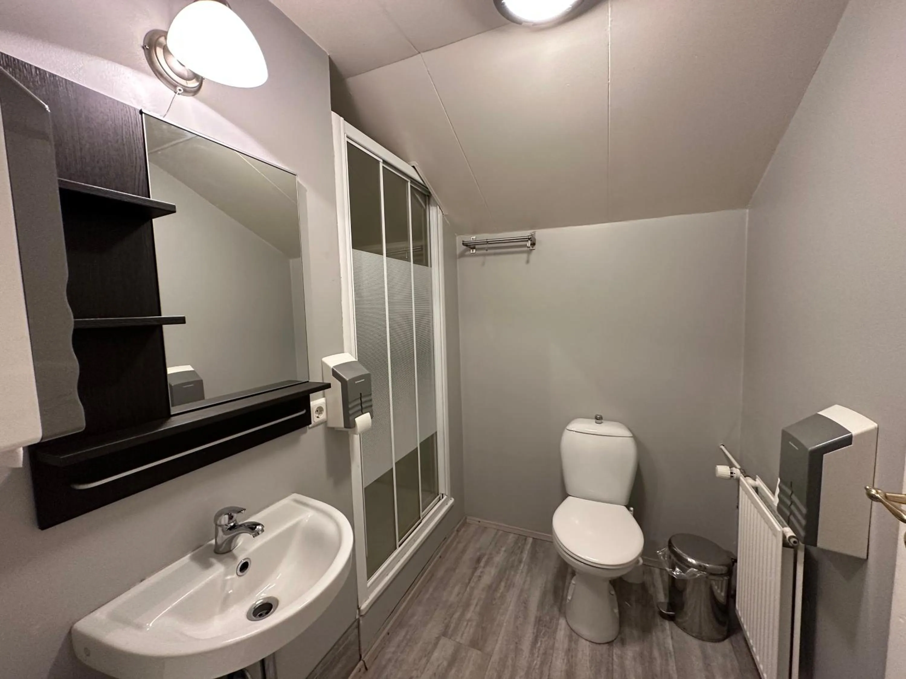 Shower in Tærgesen Guesthouse