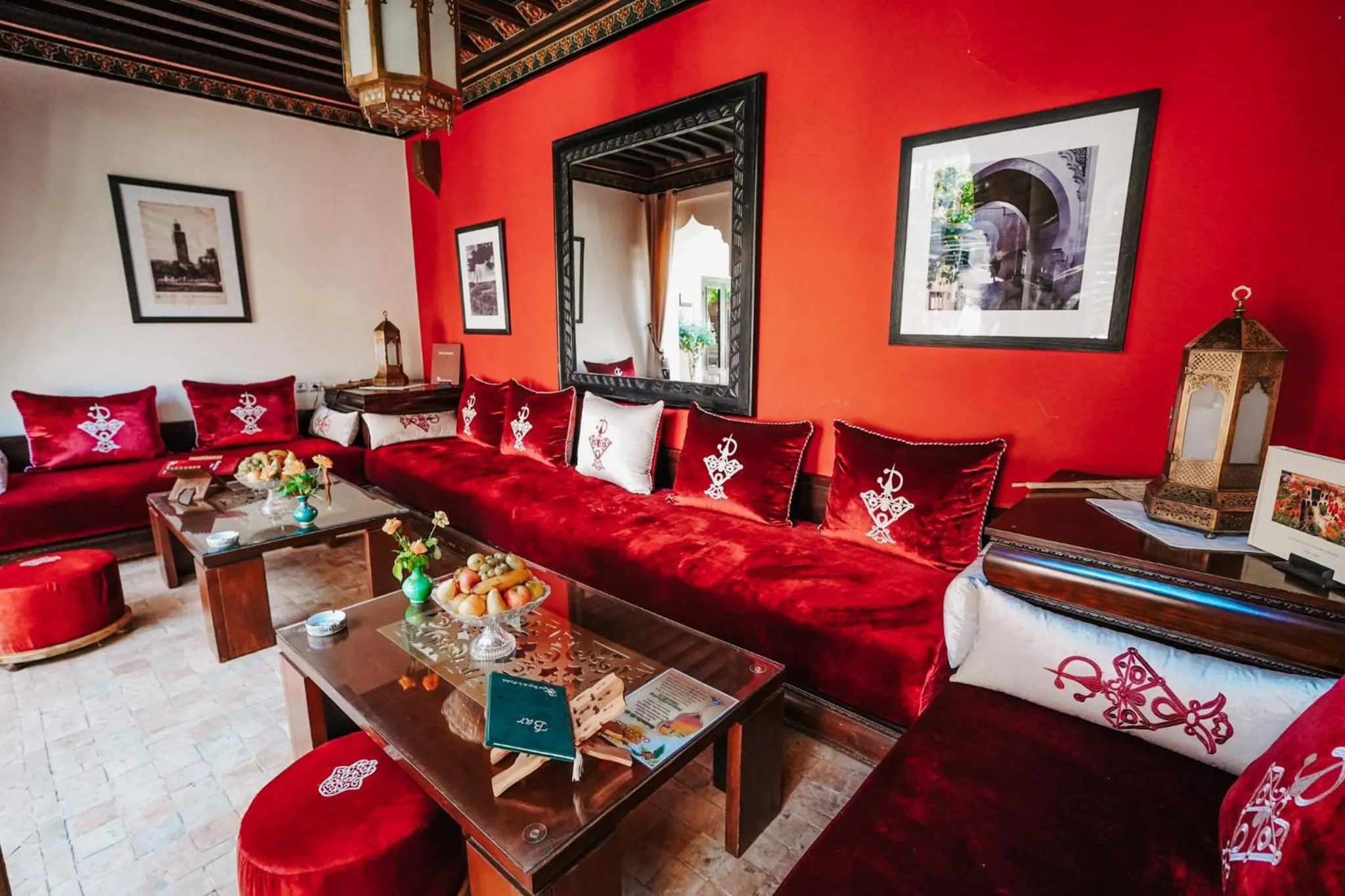 Property building in Les Borjs De La Kasbah