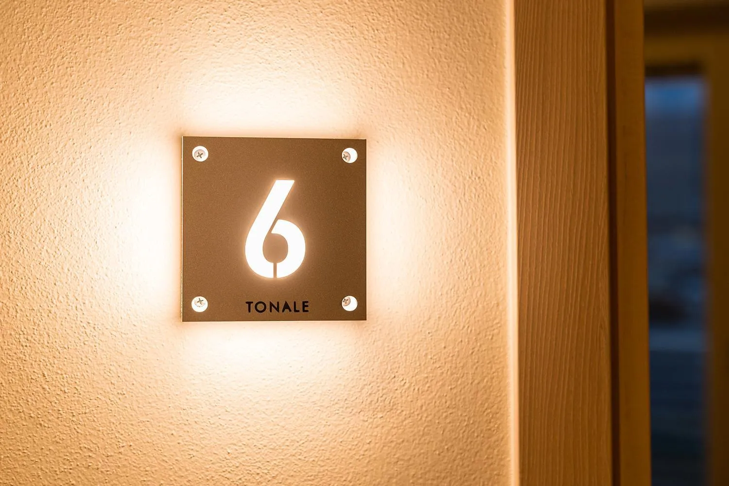 Decorative detail in Le Alpi bed&living