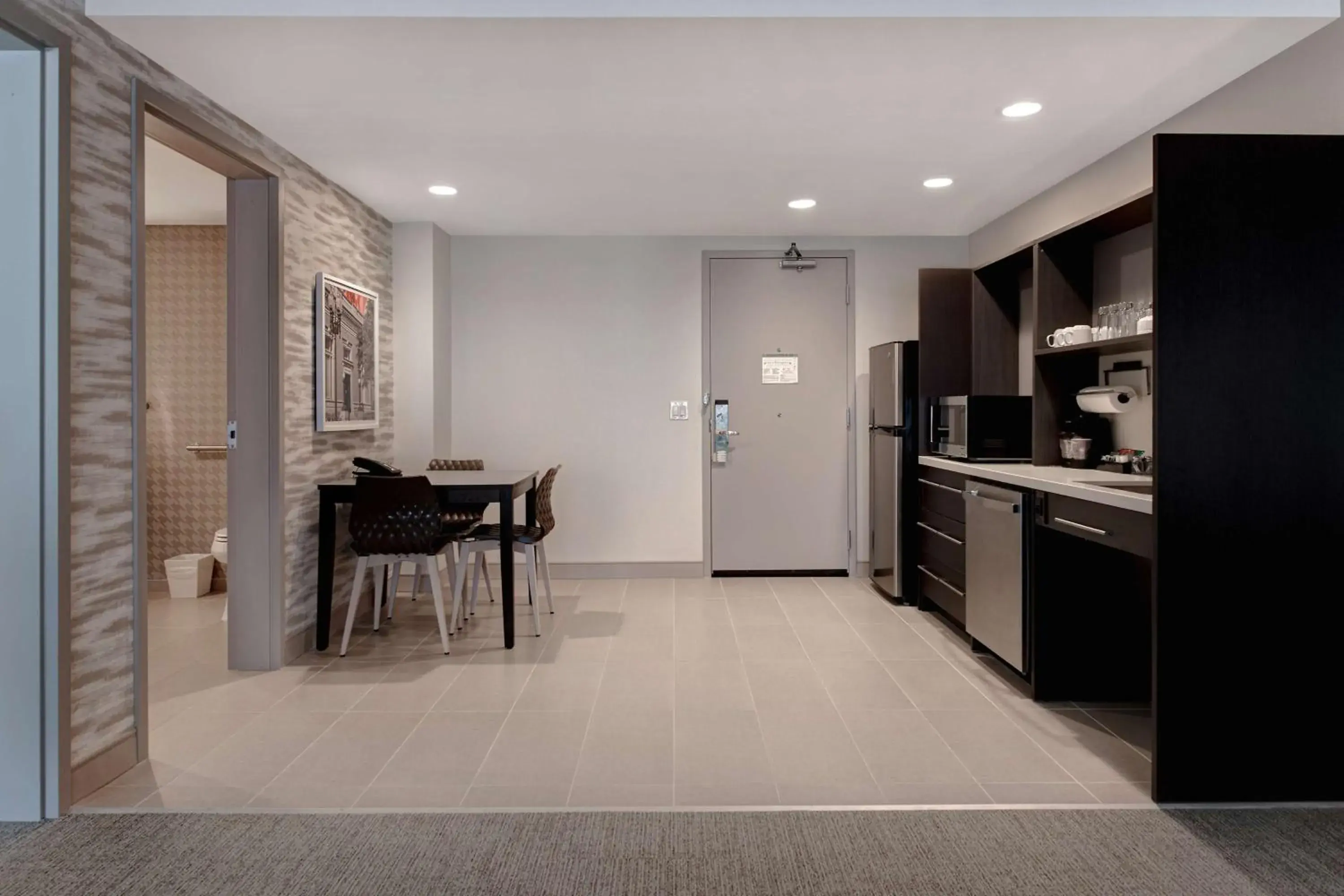 One-Bedroom King Suite in Home2 Suites By Hilton Fayetteville North One-Bedroom King Suite in Home2 Suites By Hilton Fayetteville North