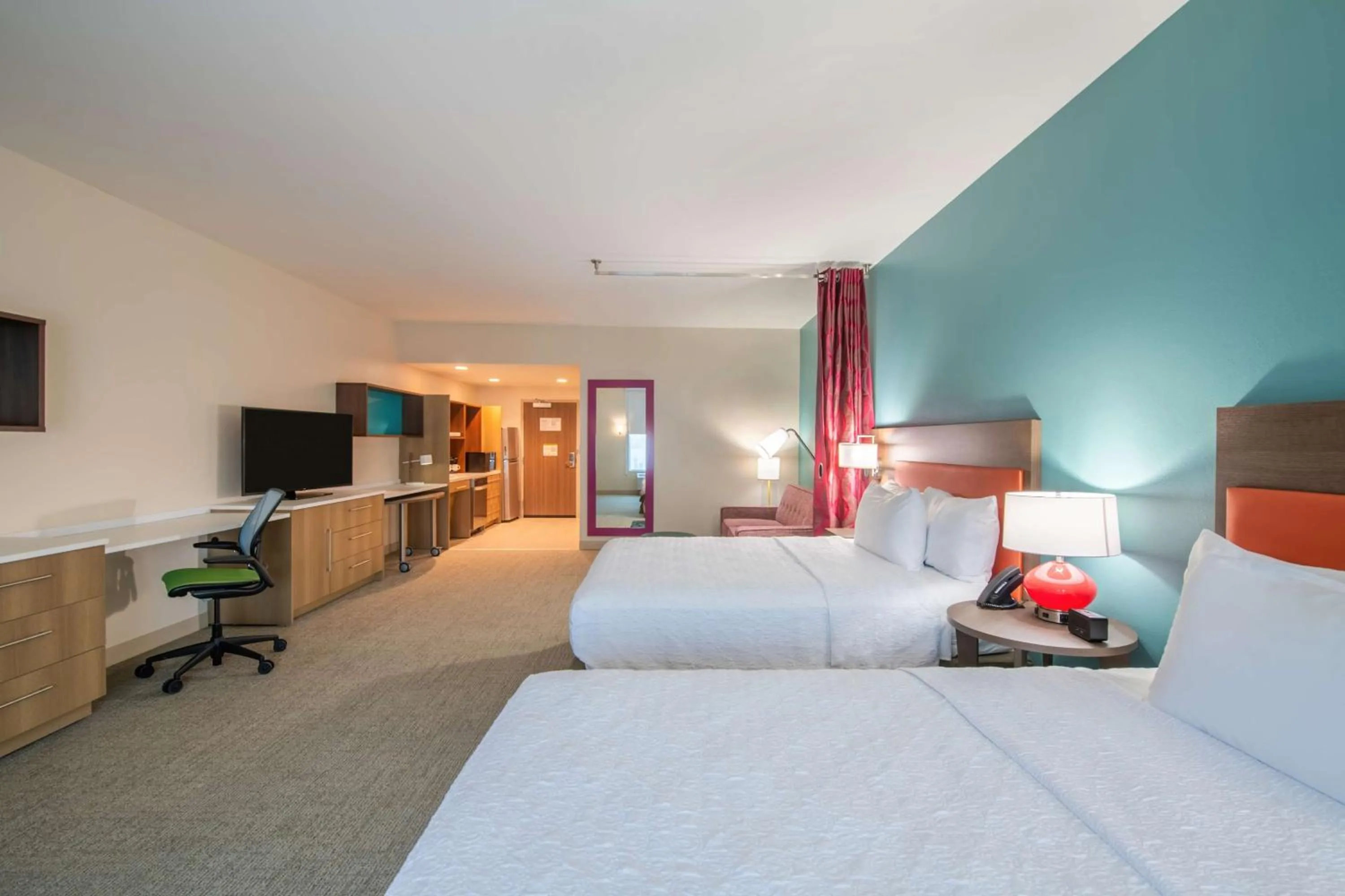 Bed in Home2 Suites By Hilton Kingsland