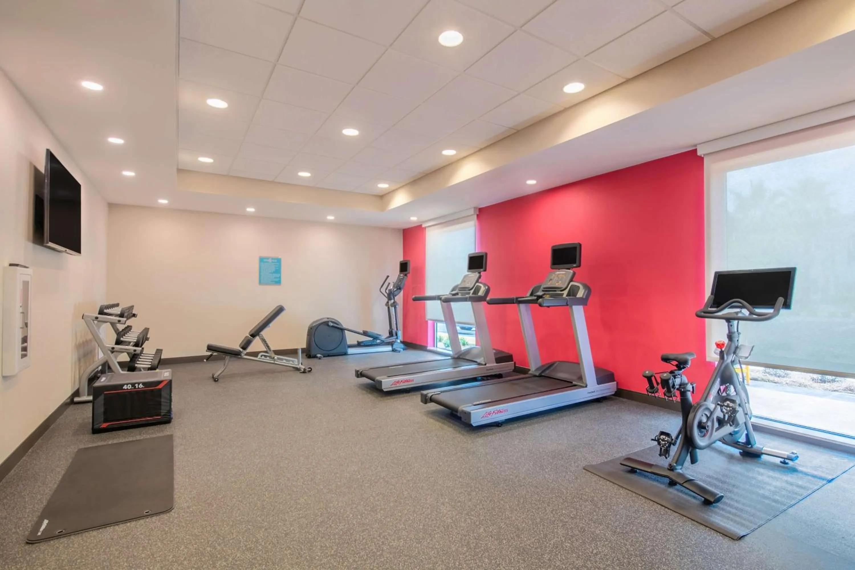Fitness centre/facilities in Home2 Suites By Hilton Kingsland