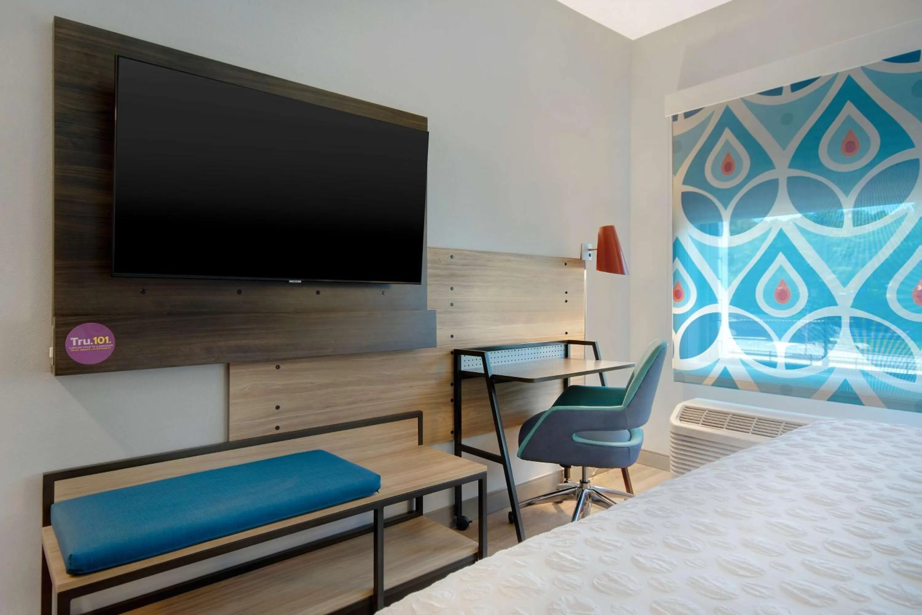 Bedroom, Bed in Tru By Hilton Wake Forest Raleigh North