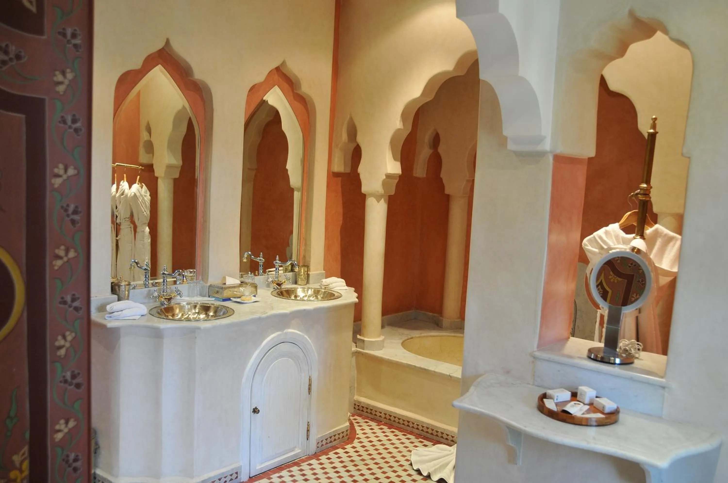 Bathroom in Demeures d'Orient Riad & Spa