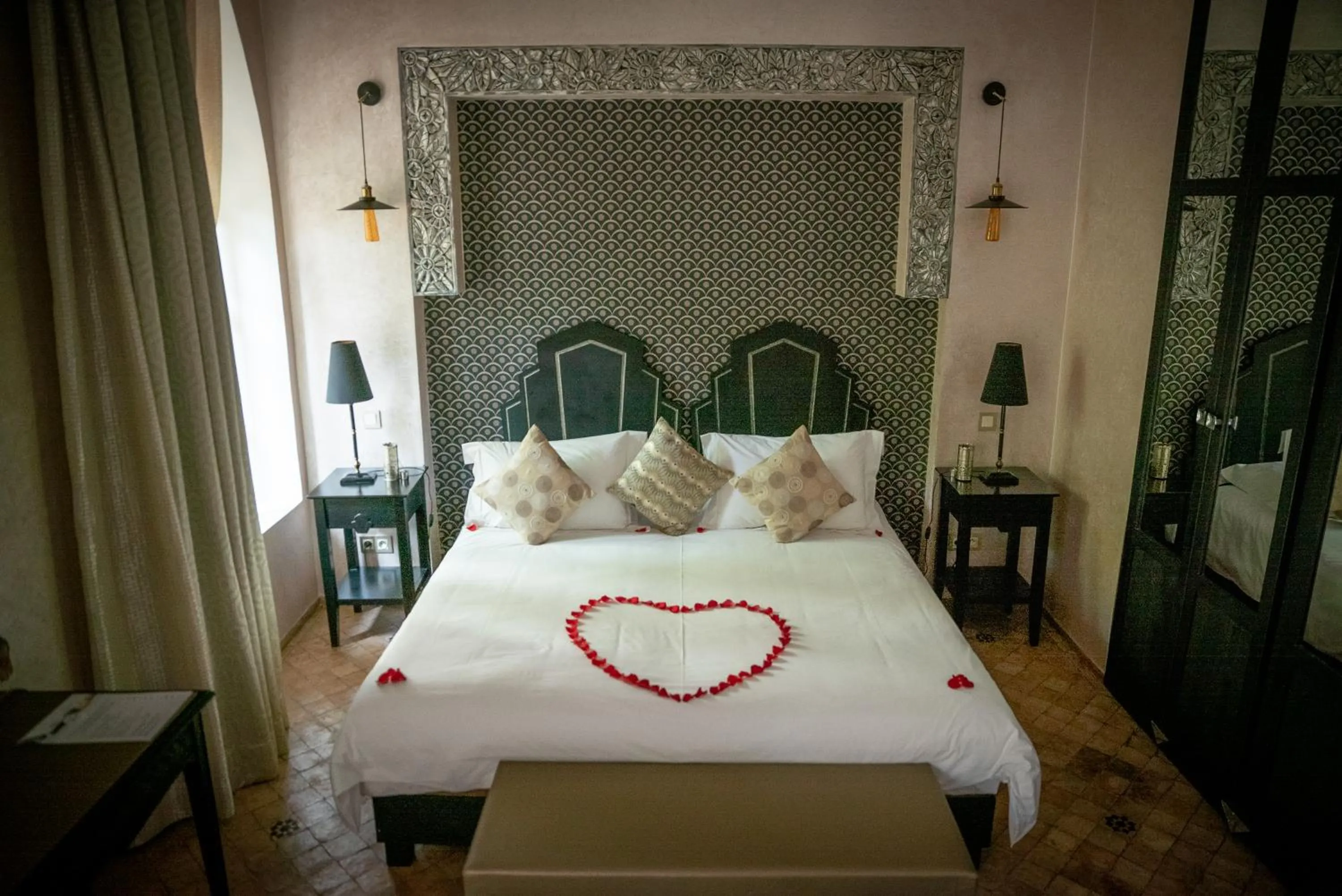 View (from property/room), Bed in Demeures d'Orient Riad & Spa