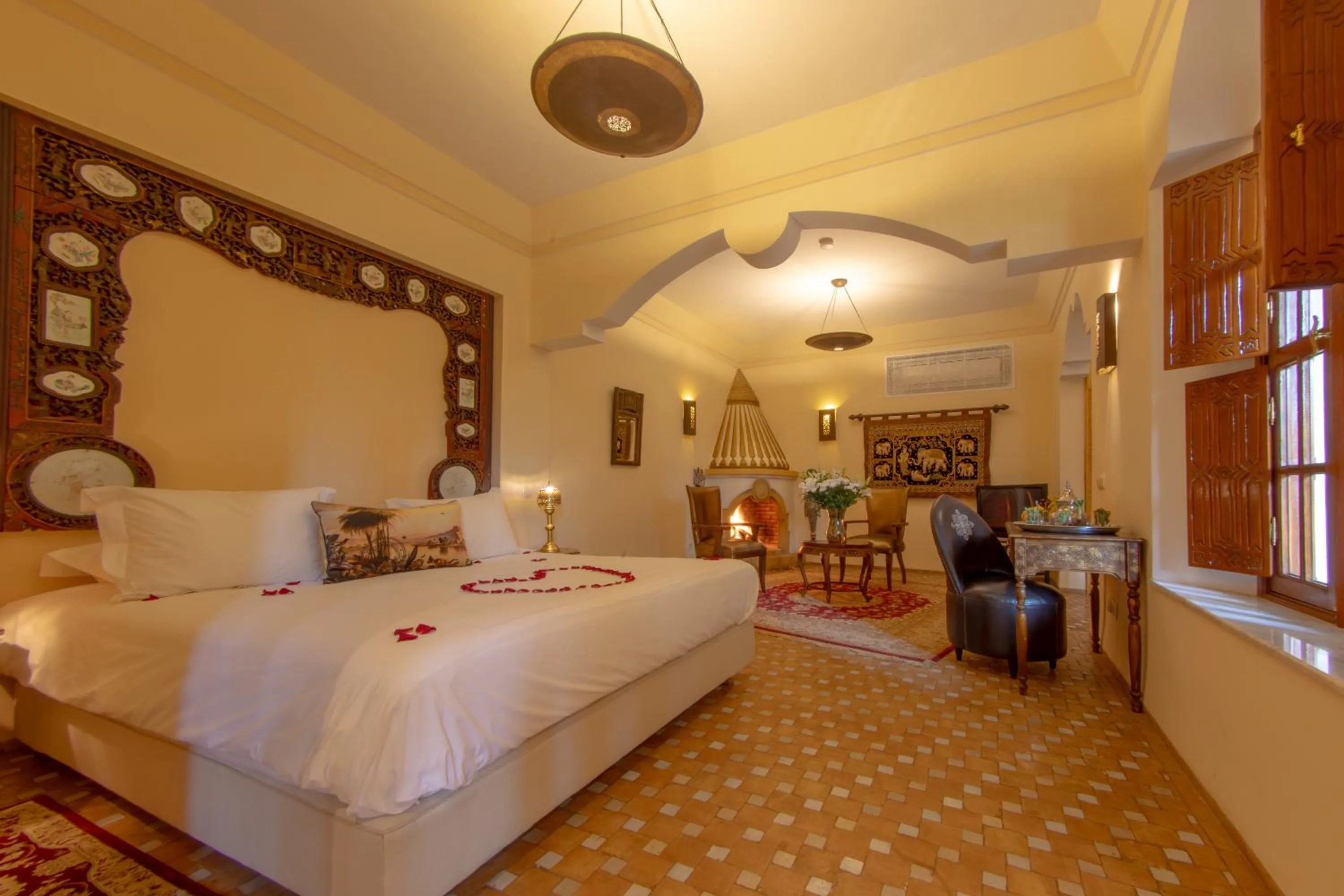 Photo of the whole room, Bed in Demeures d'Orient Riad & Spa