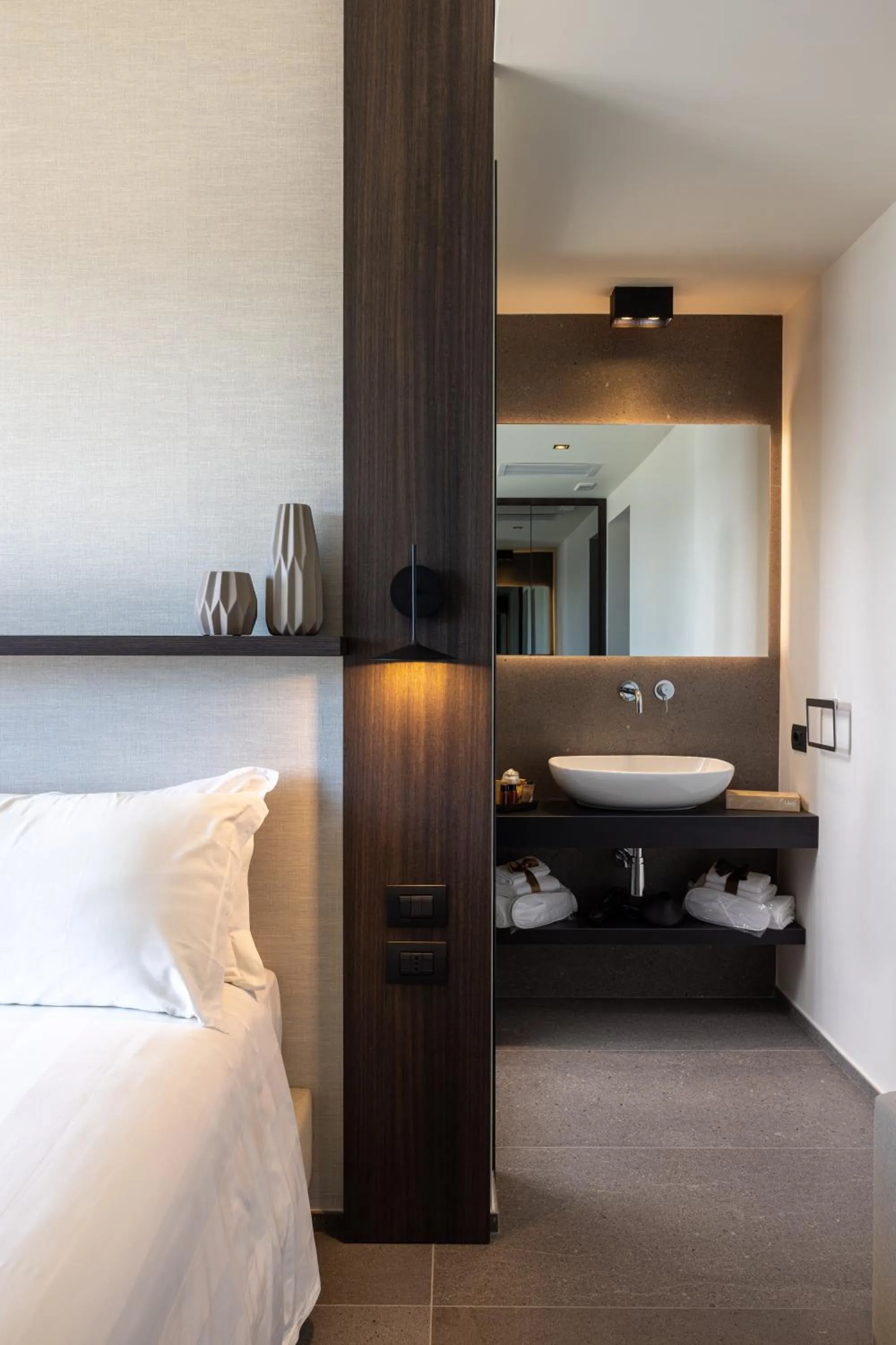 Photo of the whole room, Bed in B21 Lifestyle Hotel