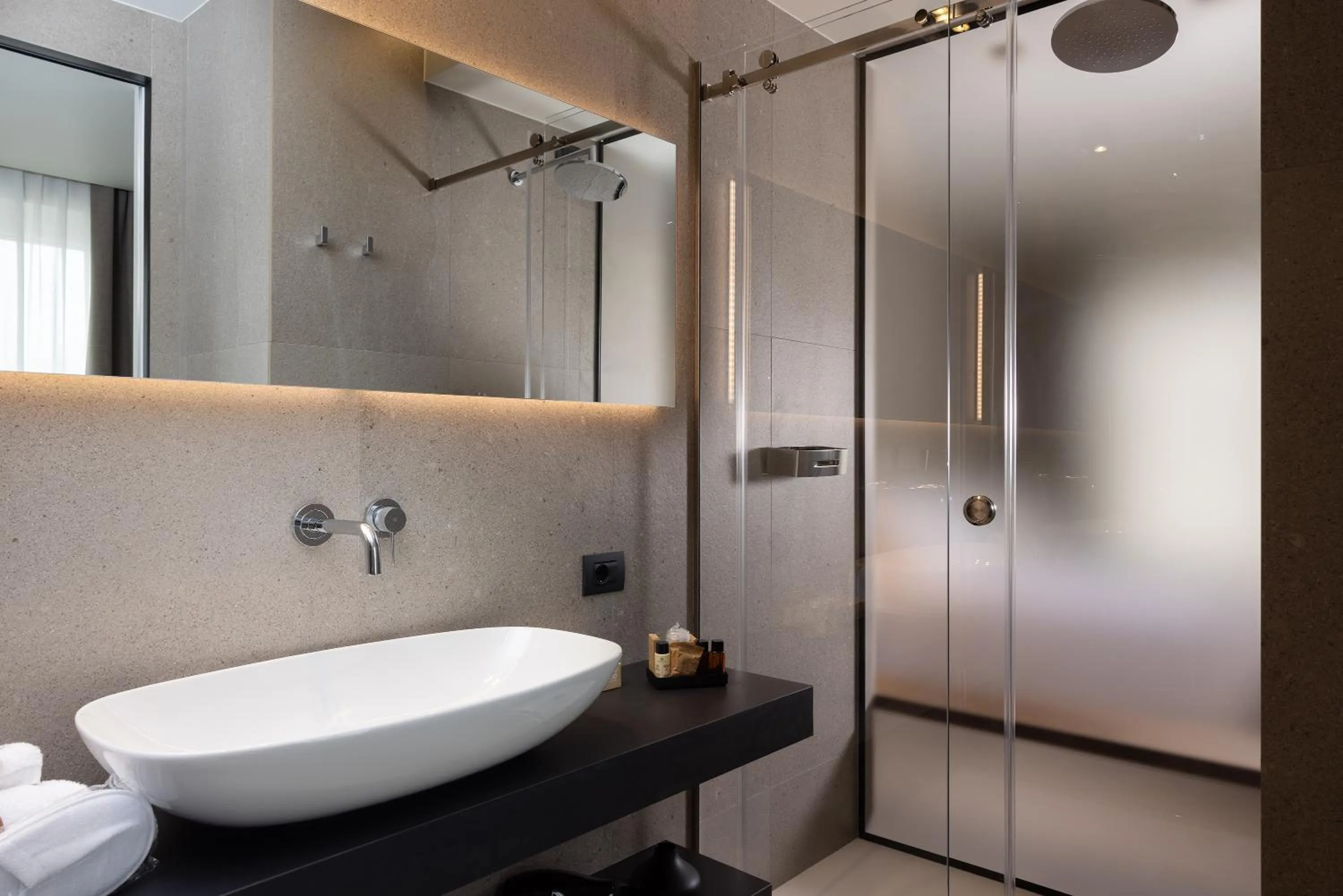 Toilet in B21 Lifestyle Hotel