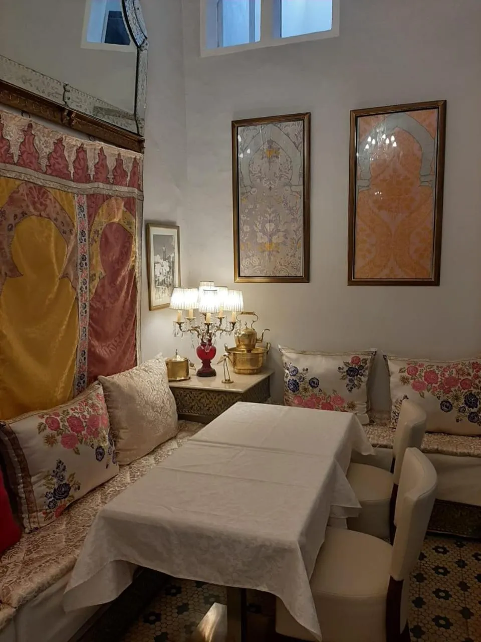 Dining area in El Reducto