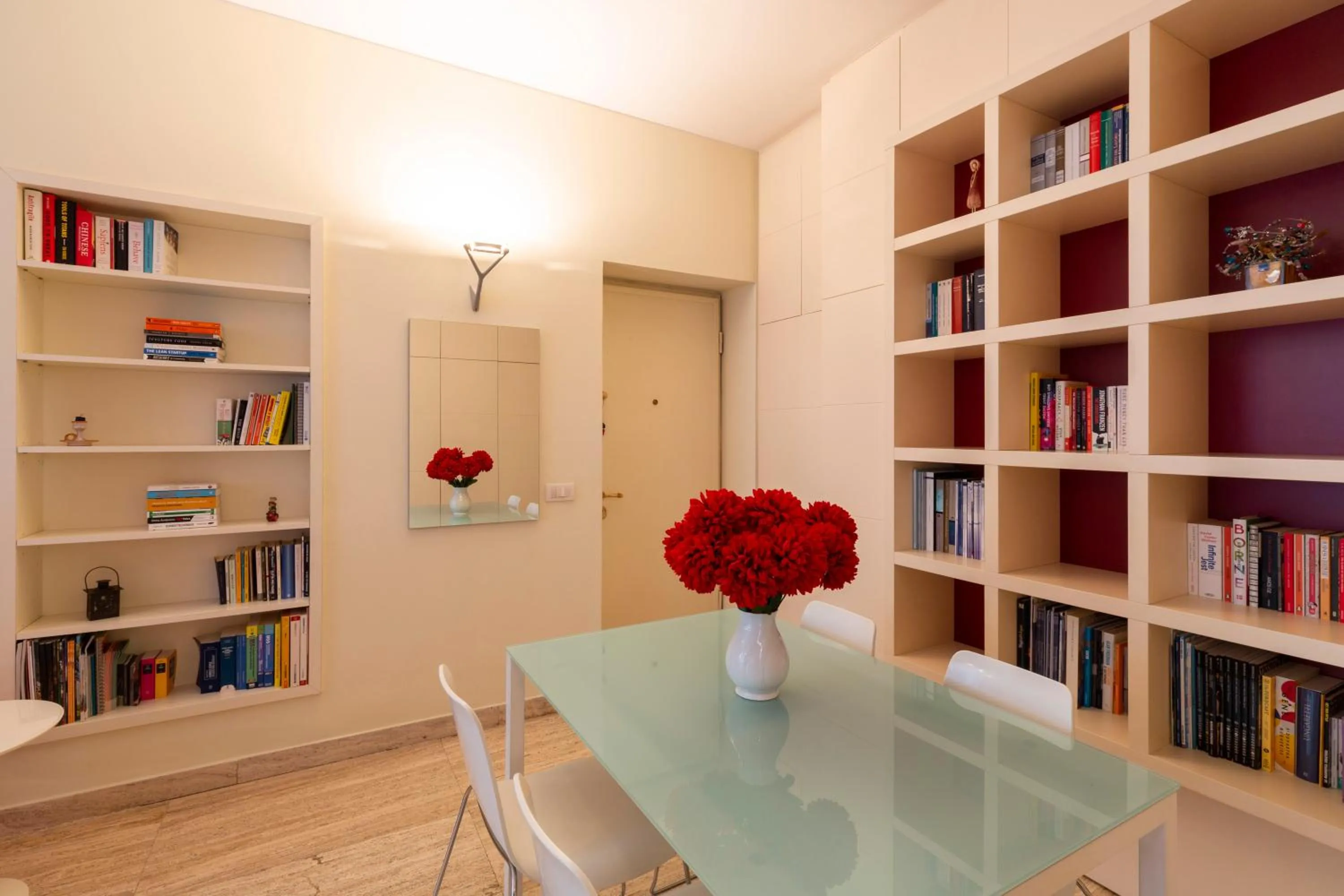 Living room in Twins Apartment - Tolstoj District