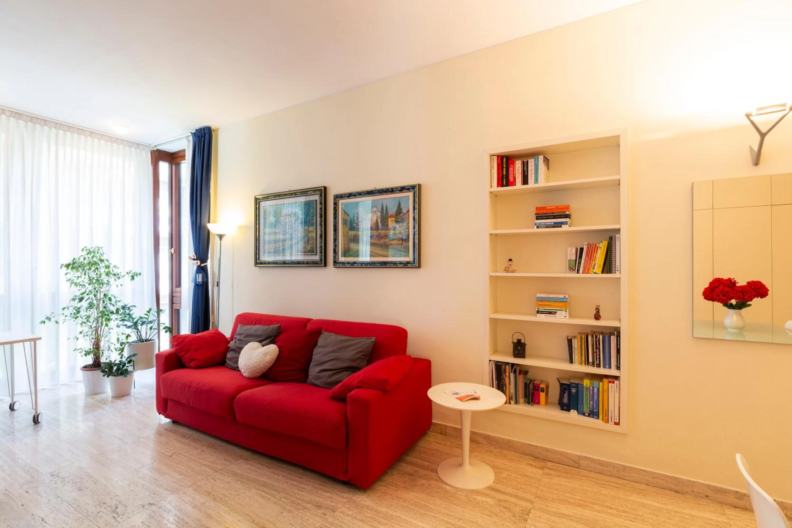 Living room in Twins Apartment - Tolstoj District