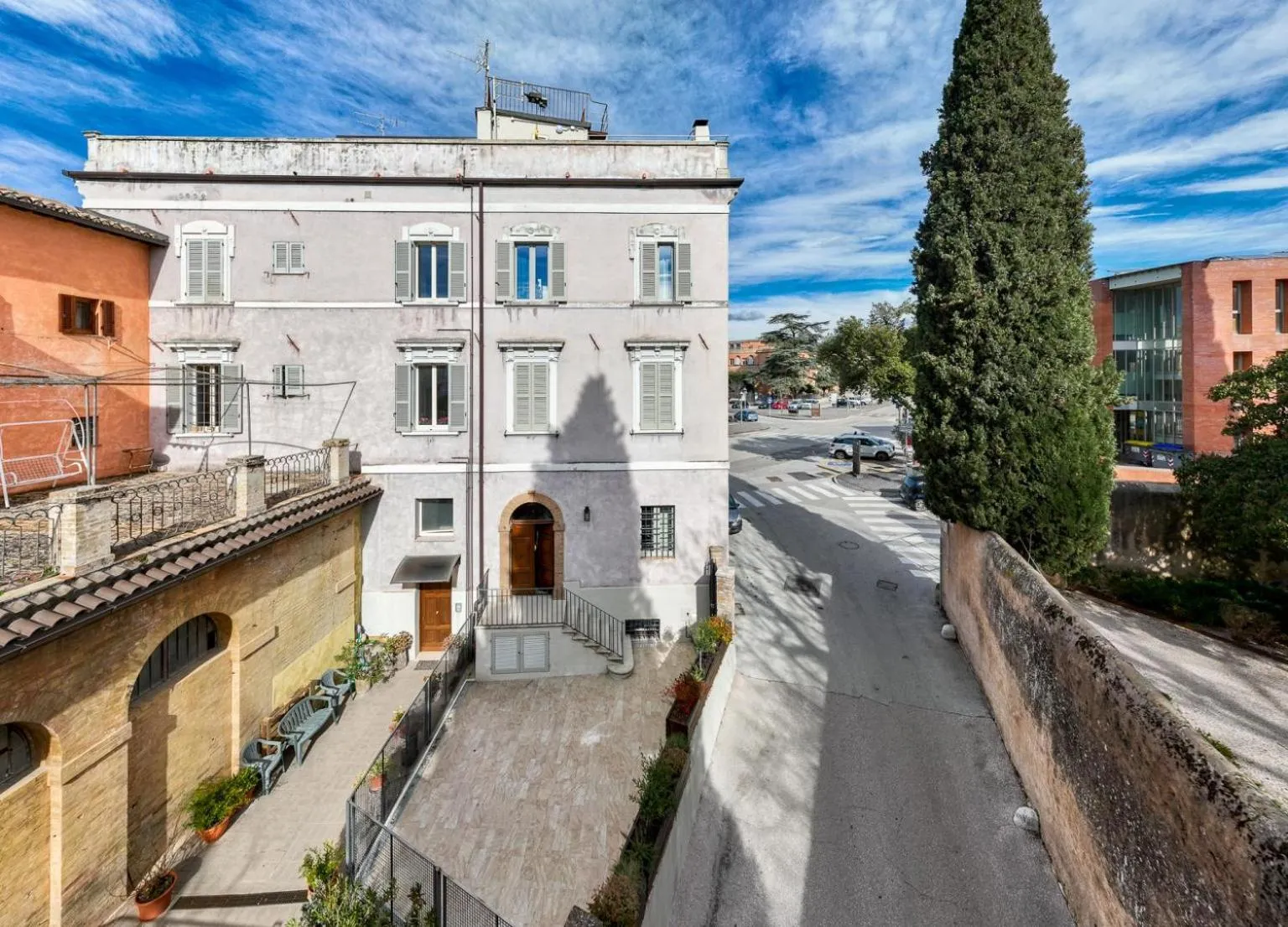 Property building in Palazzo Fontana