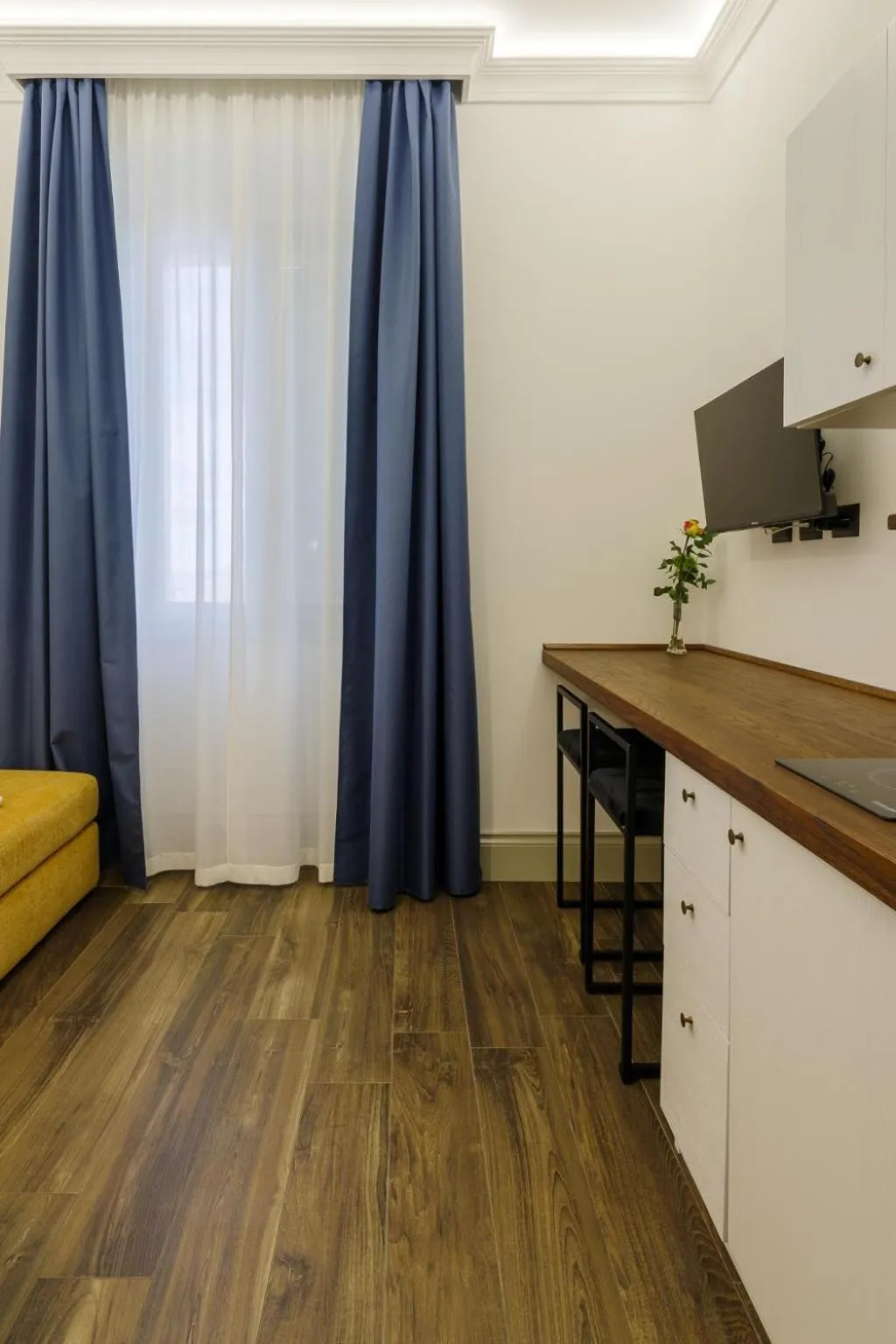 Kitchen or kitchenette, TV/Entertainment Center in Palazzo Fontana