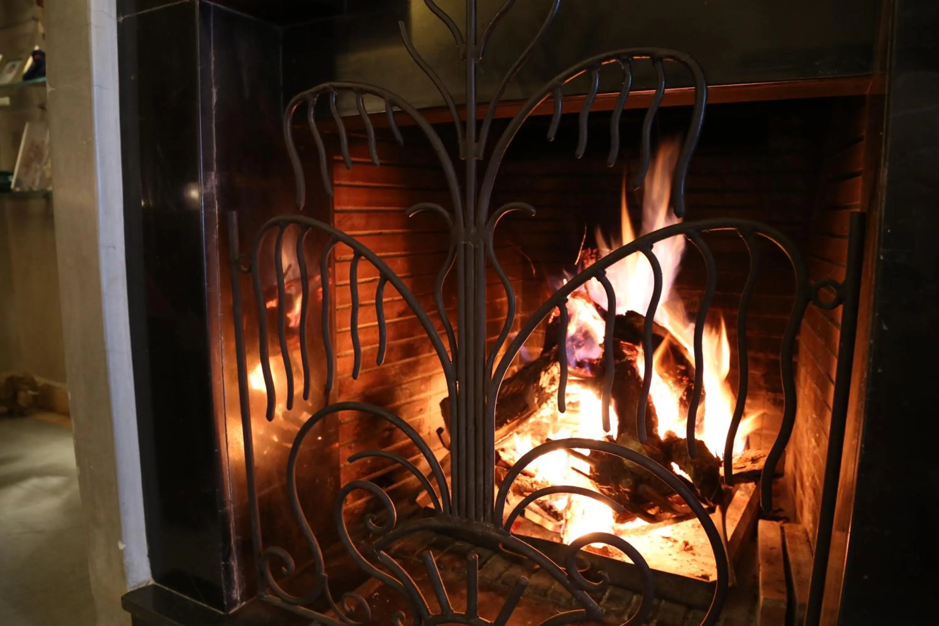 Lounge or bar in Riad Al Mendili Private Resort & Spa