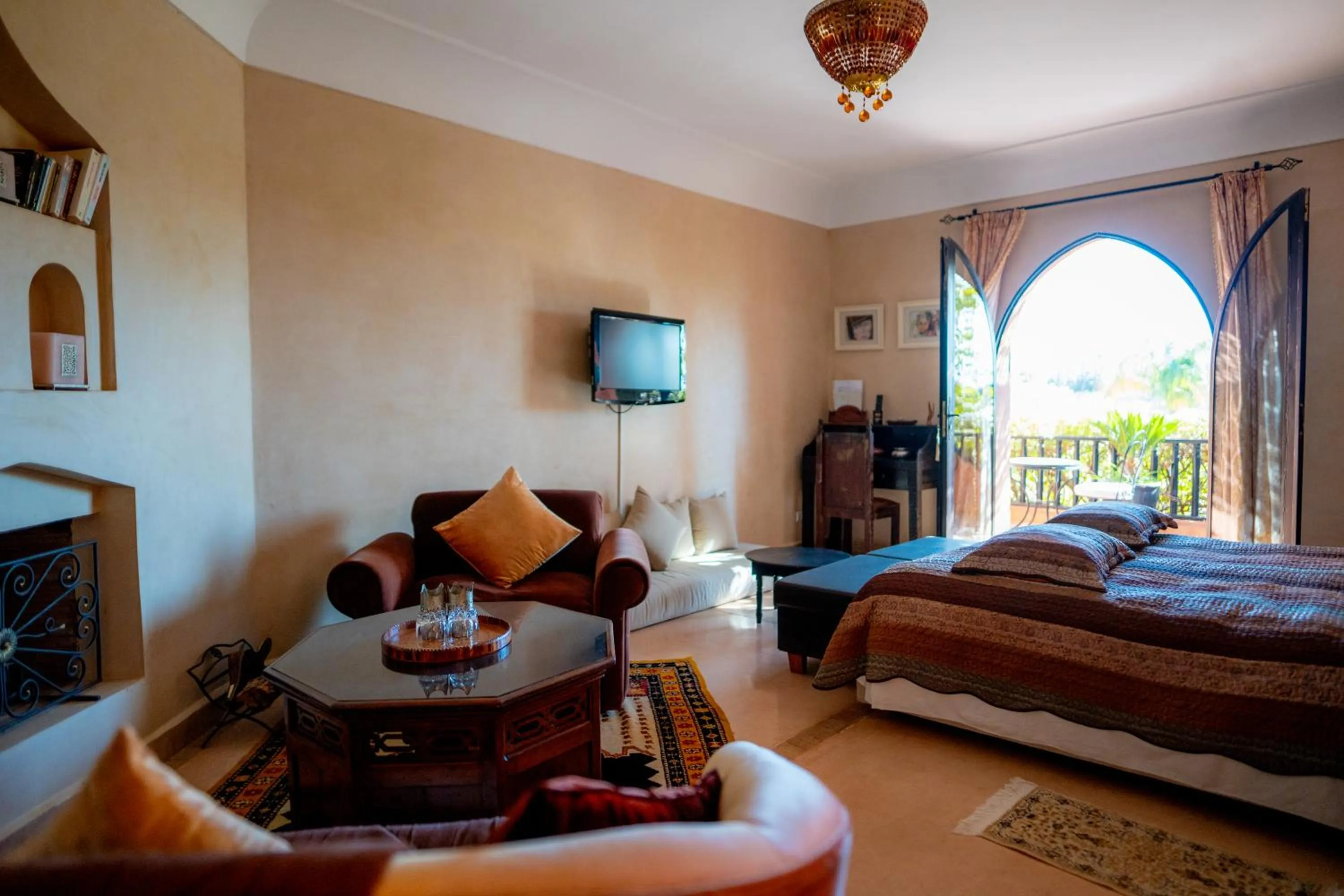 Bed in Riad Al Mendili Private Resort & Spa