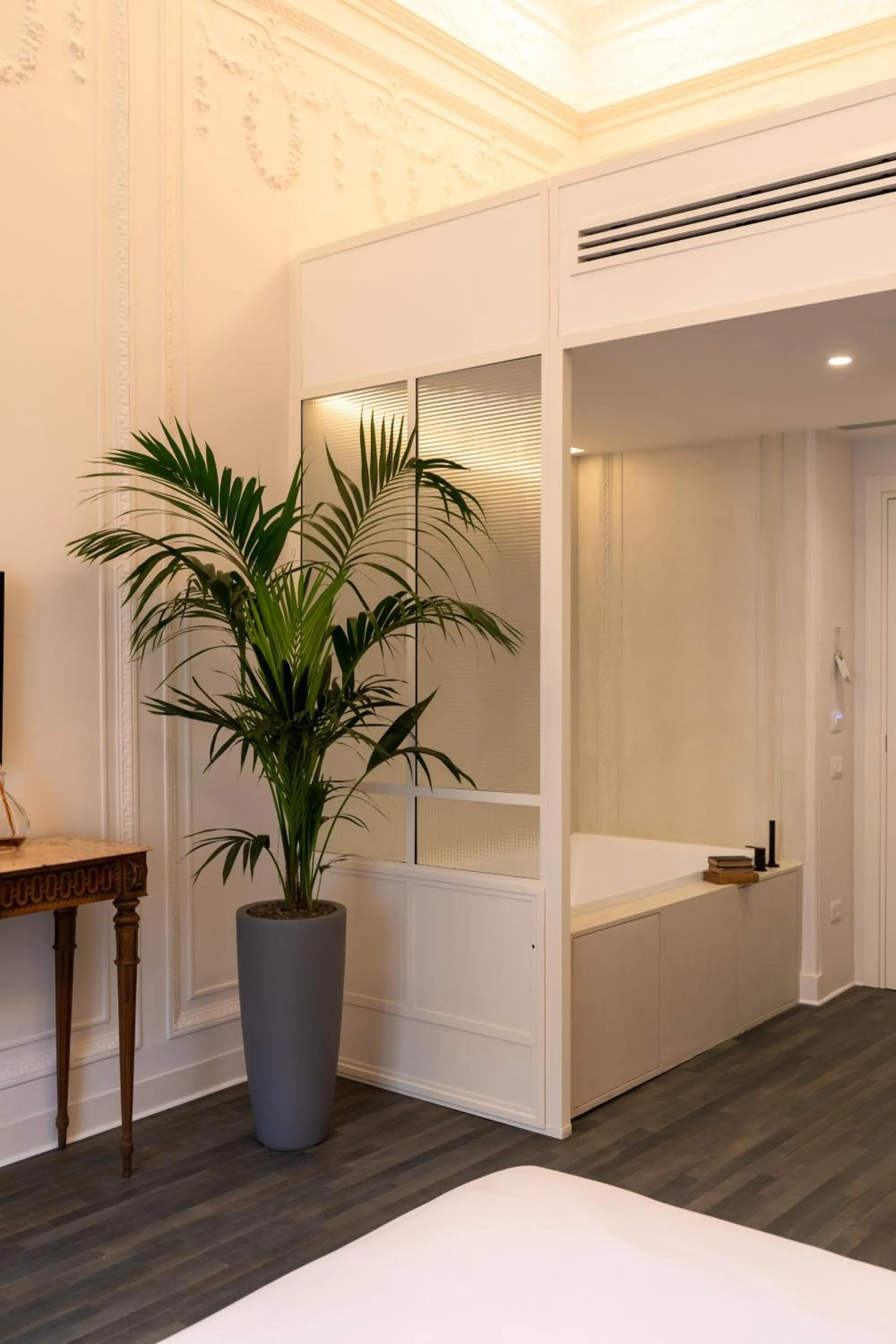 Hot Tub, Bed in Artemisia Domus - Giardino