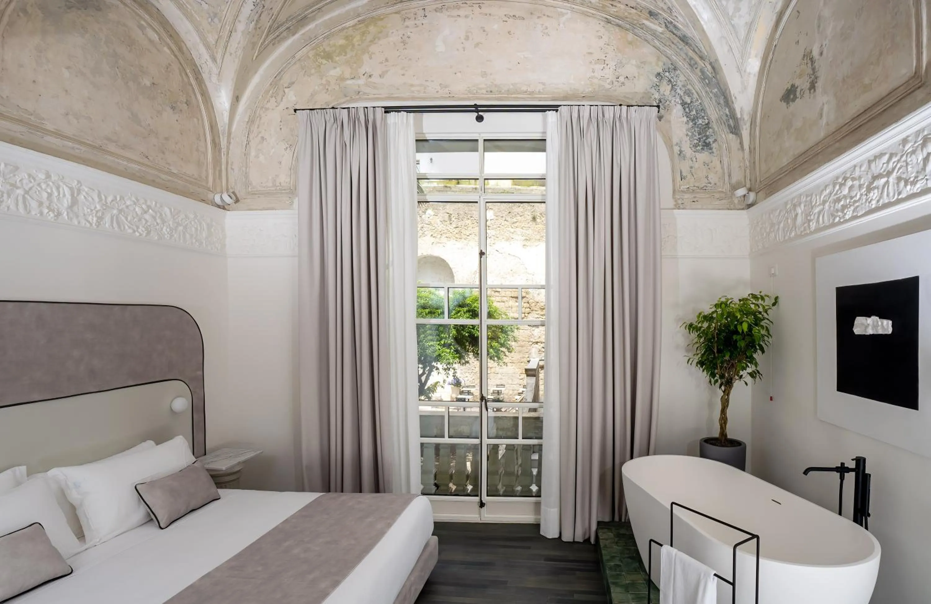 Photo of the whole room, Bed in Artemisia Domus - Giardino