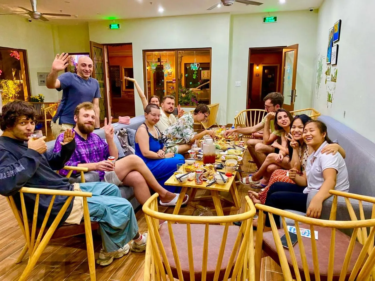 Restaurant/places to eat in Sea Sunset Hotel Phu Quoc - Welcome to a mixing world of friends