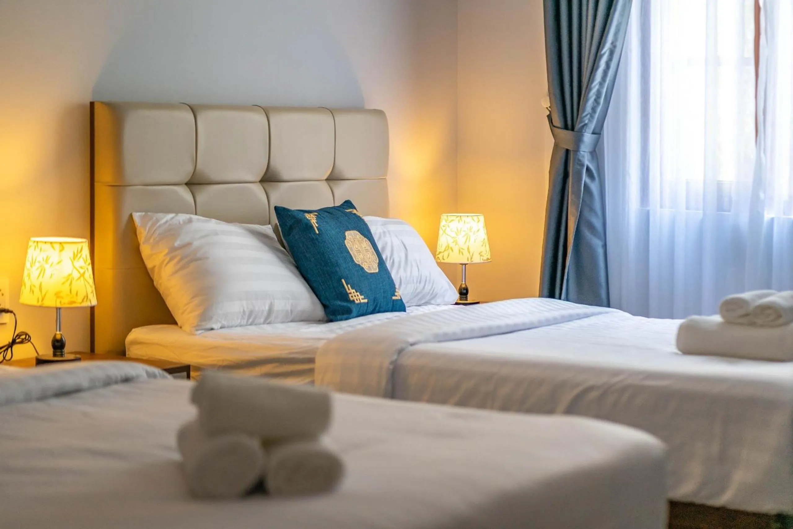 Bed in Sea Sunset Hotel Phu Quoc - Welcome to a mixing world of friends