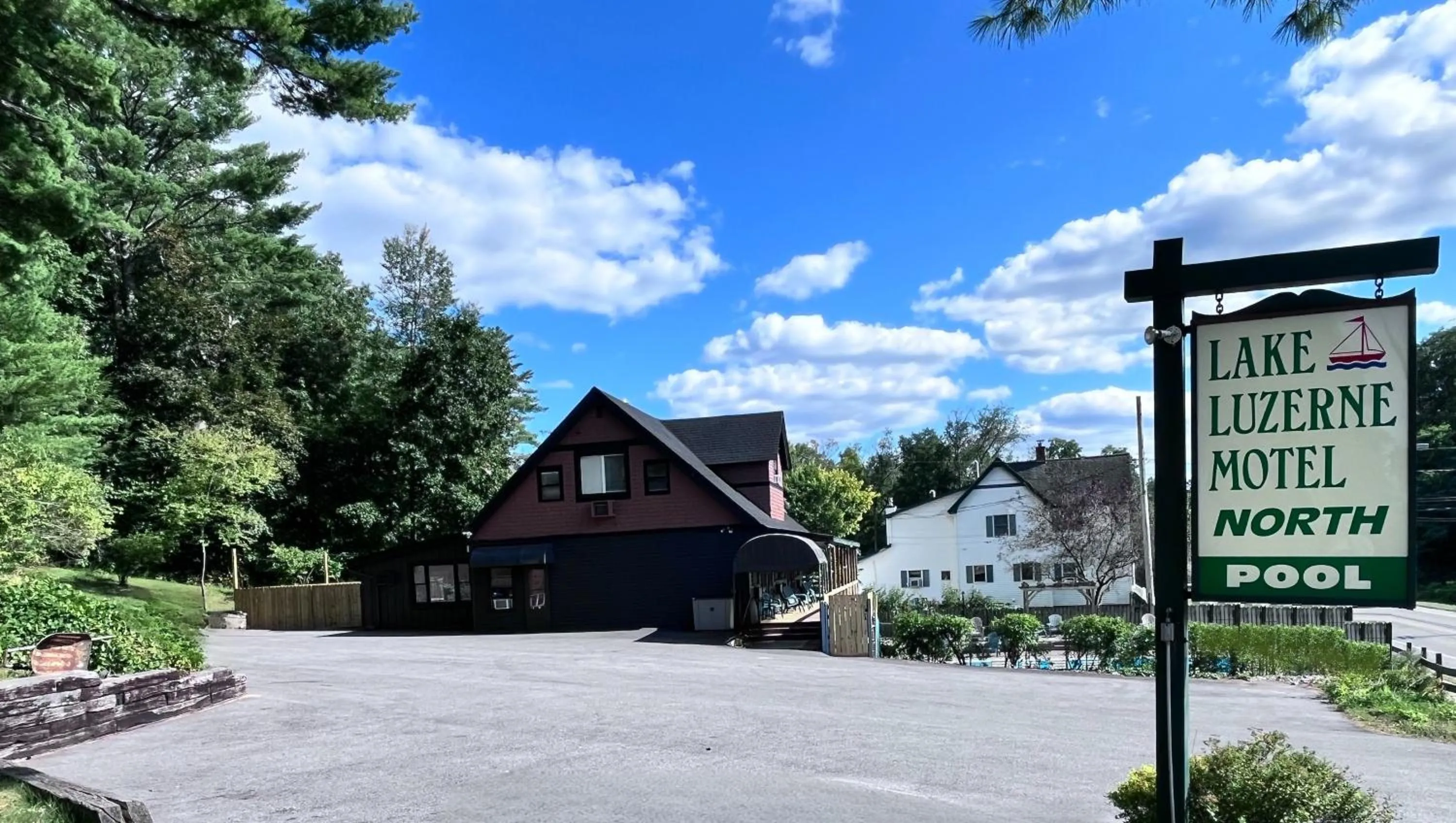 Property building in Motel Luzerne