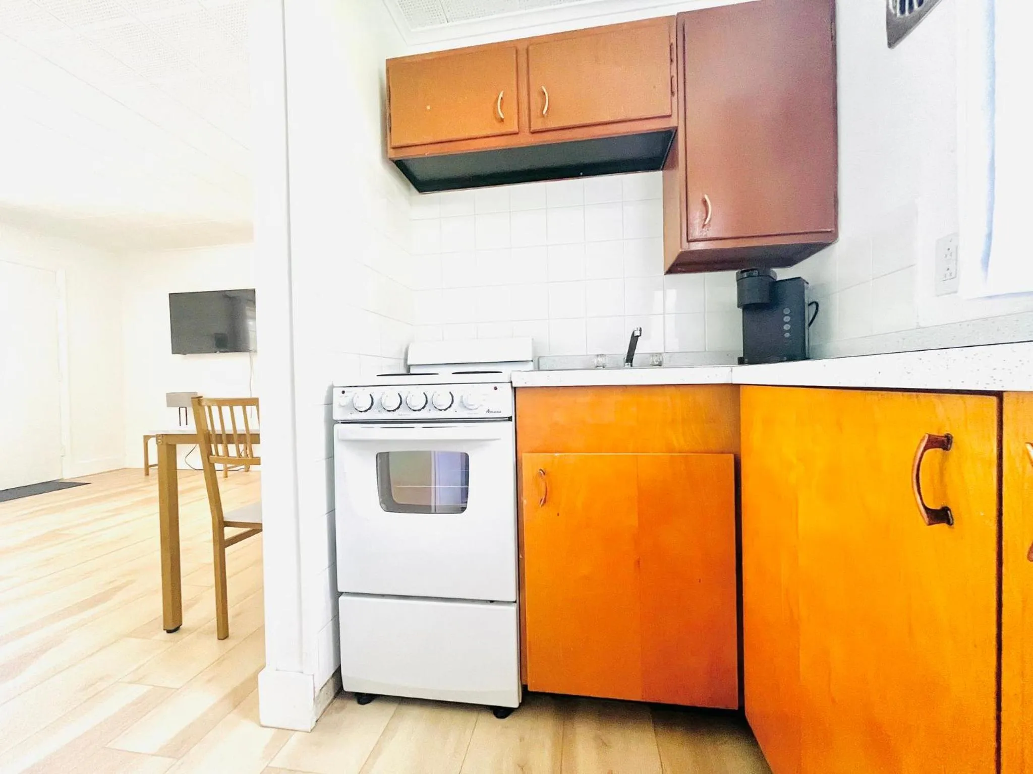 Kitchen or kitchenette in Motel Luzerne