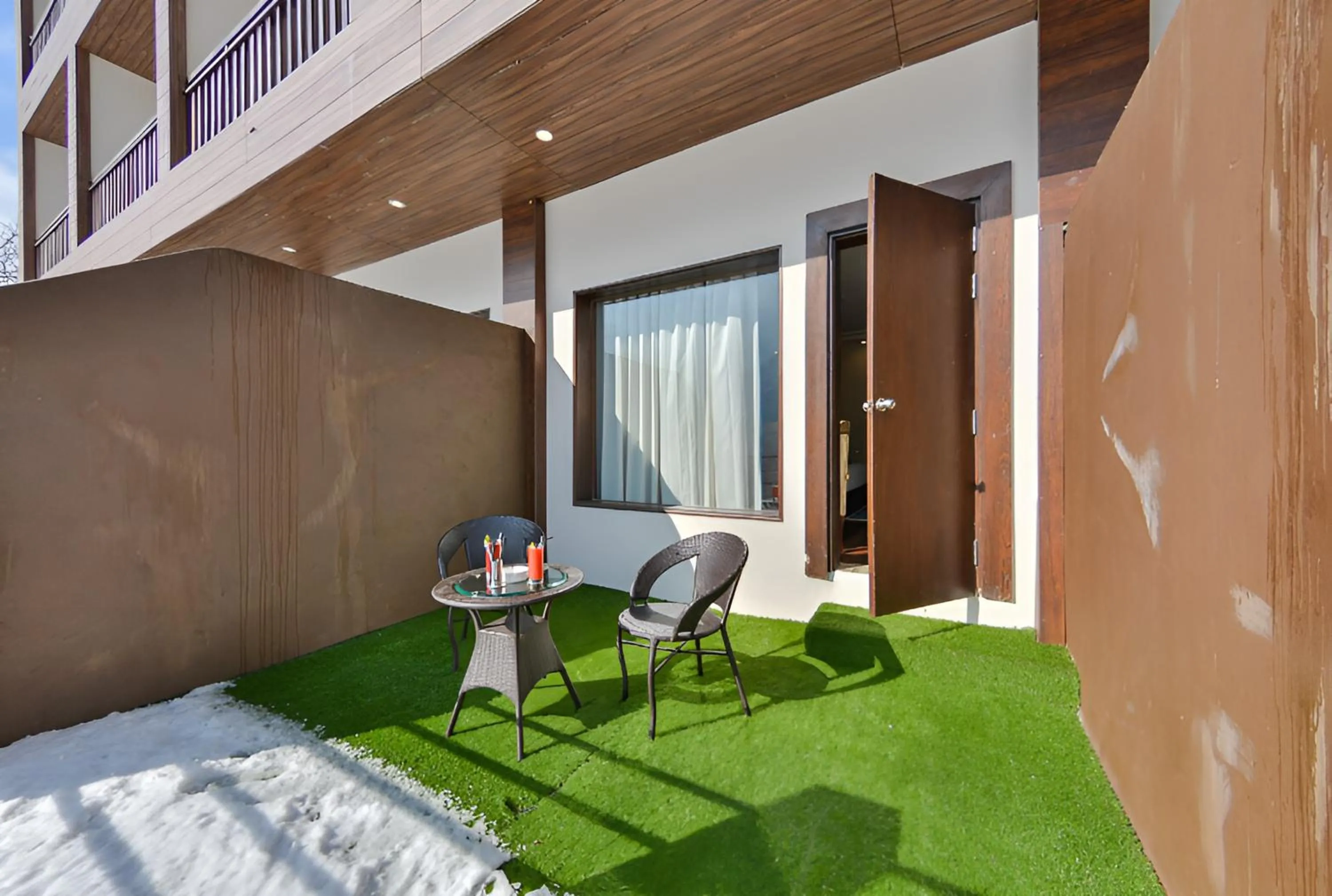 Balcony/Terrace in The Chinar Resort & Spa, Pahalgam