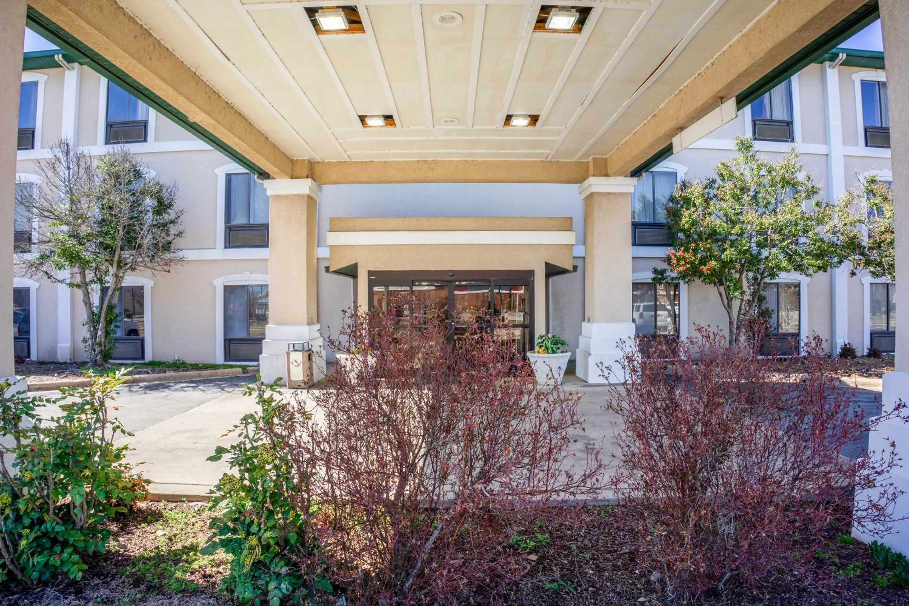 Property building in Ark Suites By OYO Jonesboro I-555