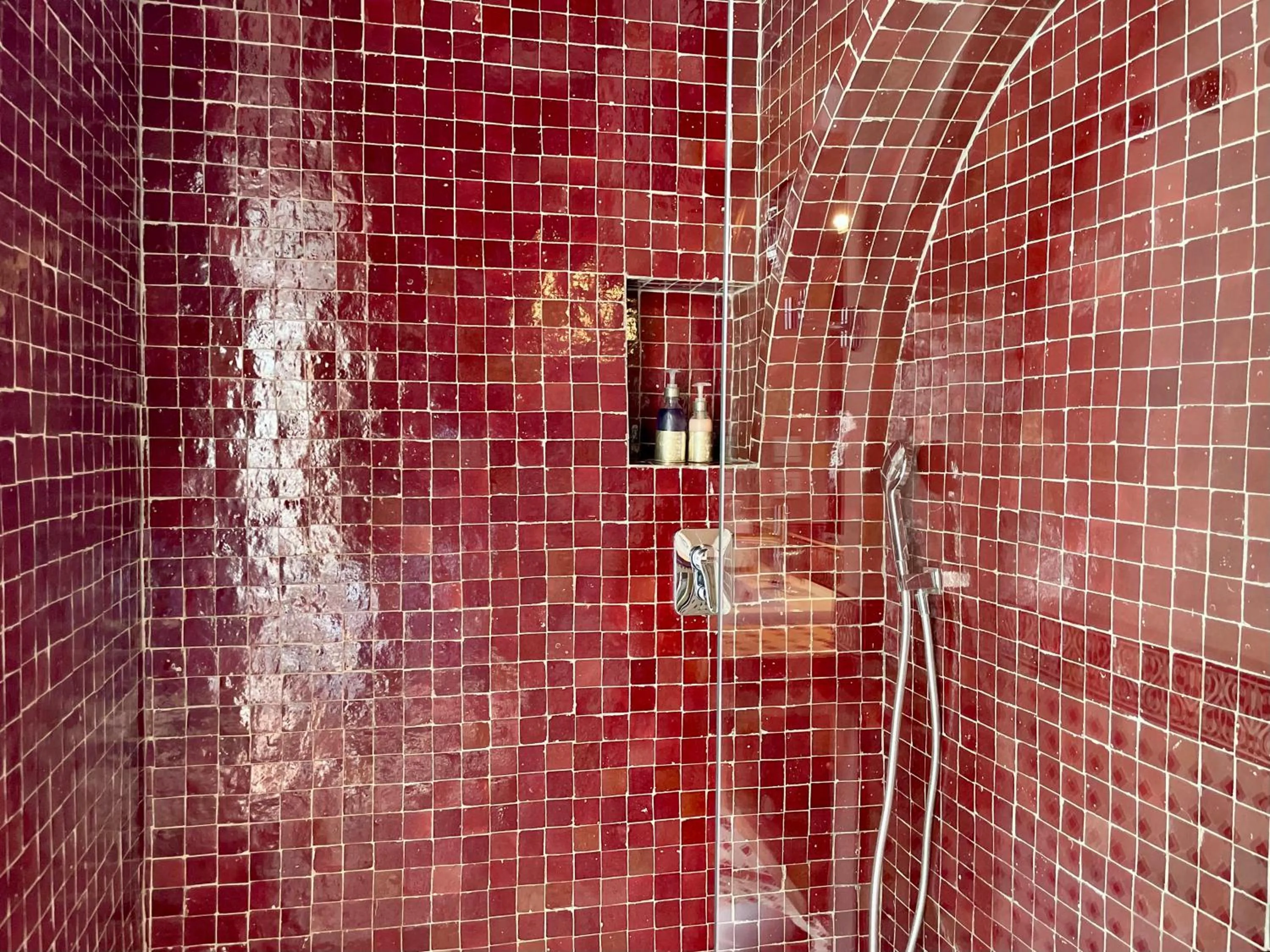 Shower in Riad Zamane Fès - Boutique & Spa