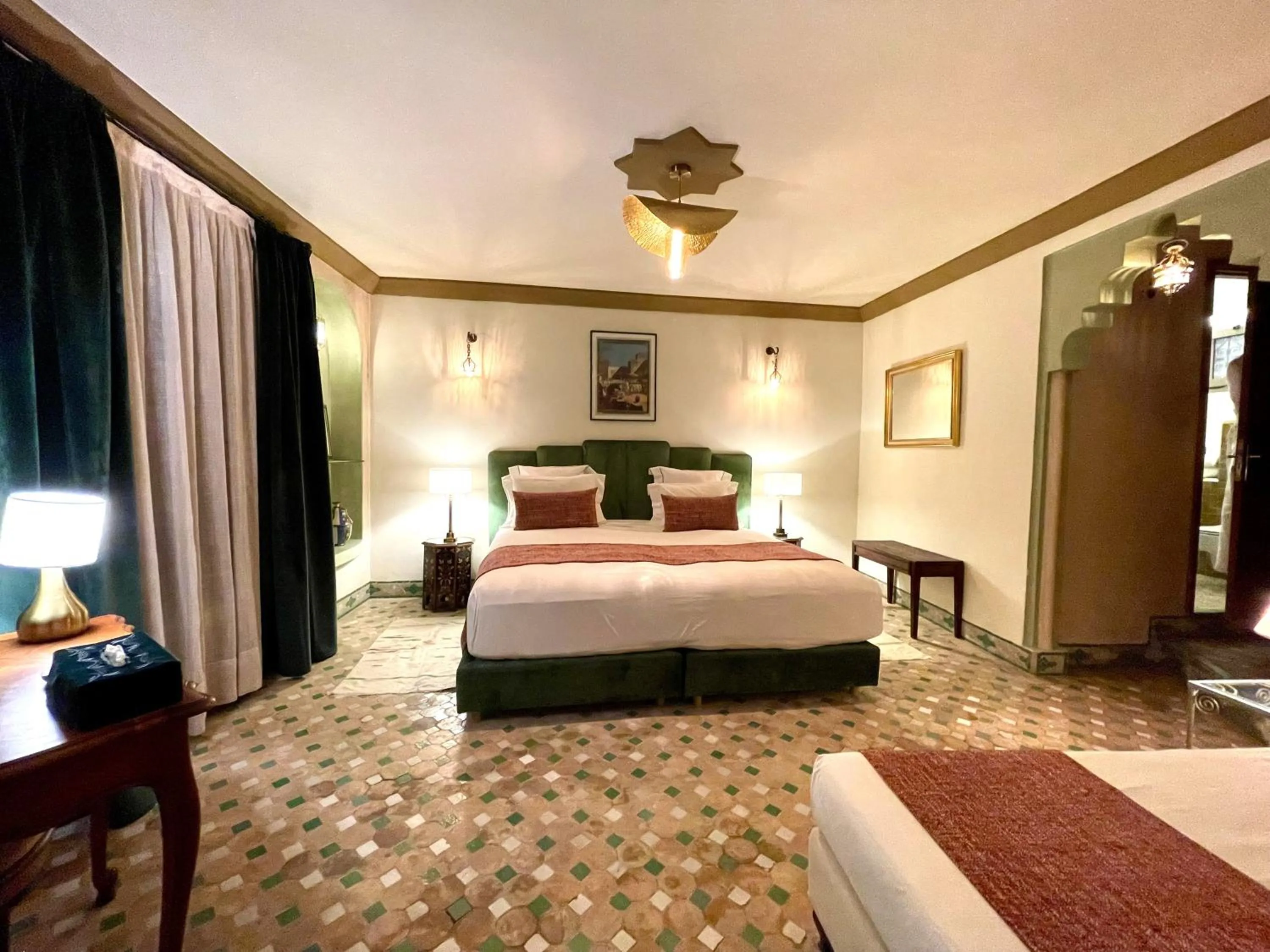 Bed in Riad Zamane Fès - Boutique & Spa