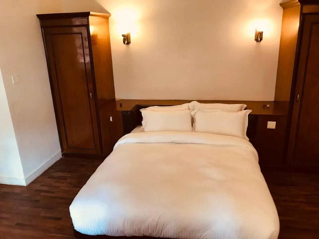 Bedroom, Bed in Courtyard Pujan Hotel Kathmandu - Thamel