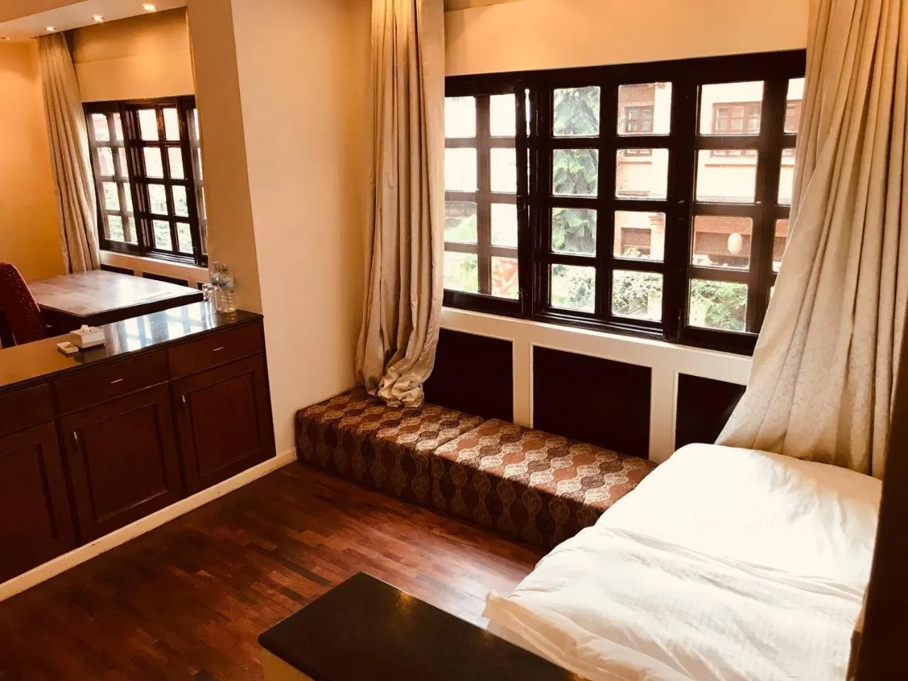 Garden view, Bed in Courtyard Pujan Hotel Kathmandu - Thamel