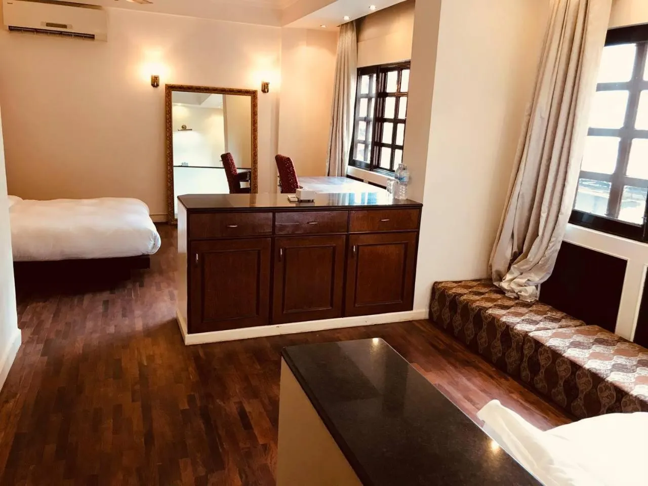 Seating area, Bed in Courtyard Pujan Hotel Kathmandu - Thamel