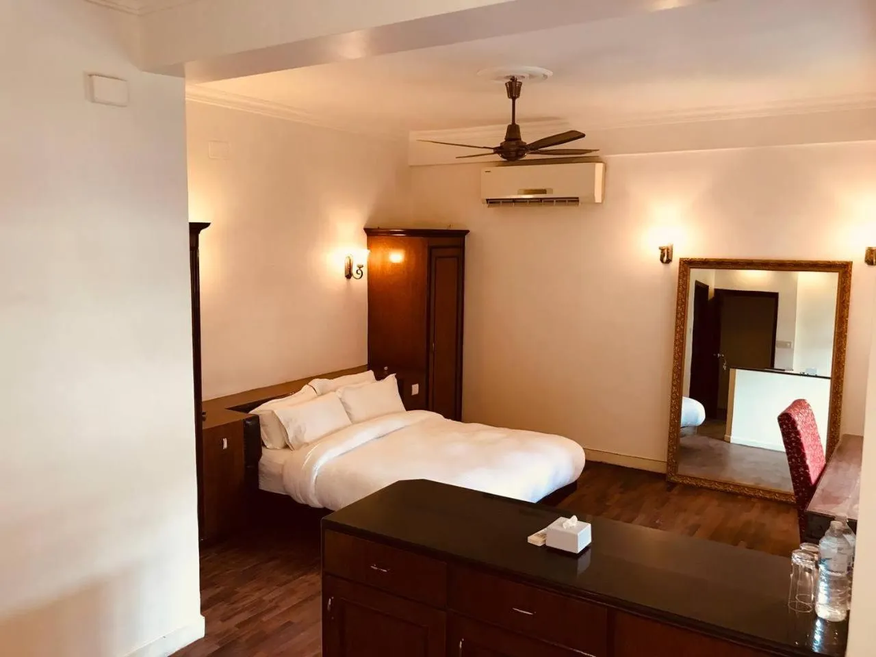 Bed in Courtyard Pujan Hotel Kathmandu - Thamel