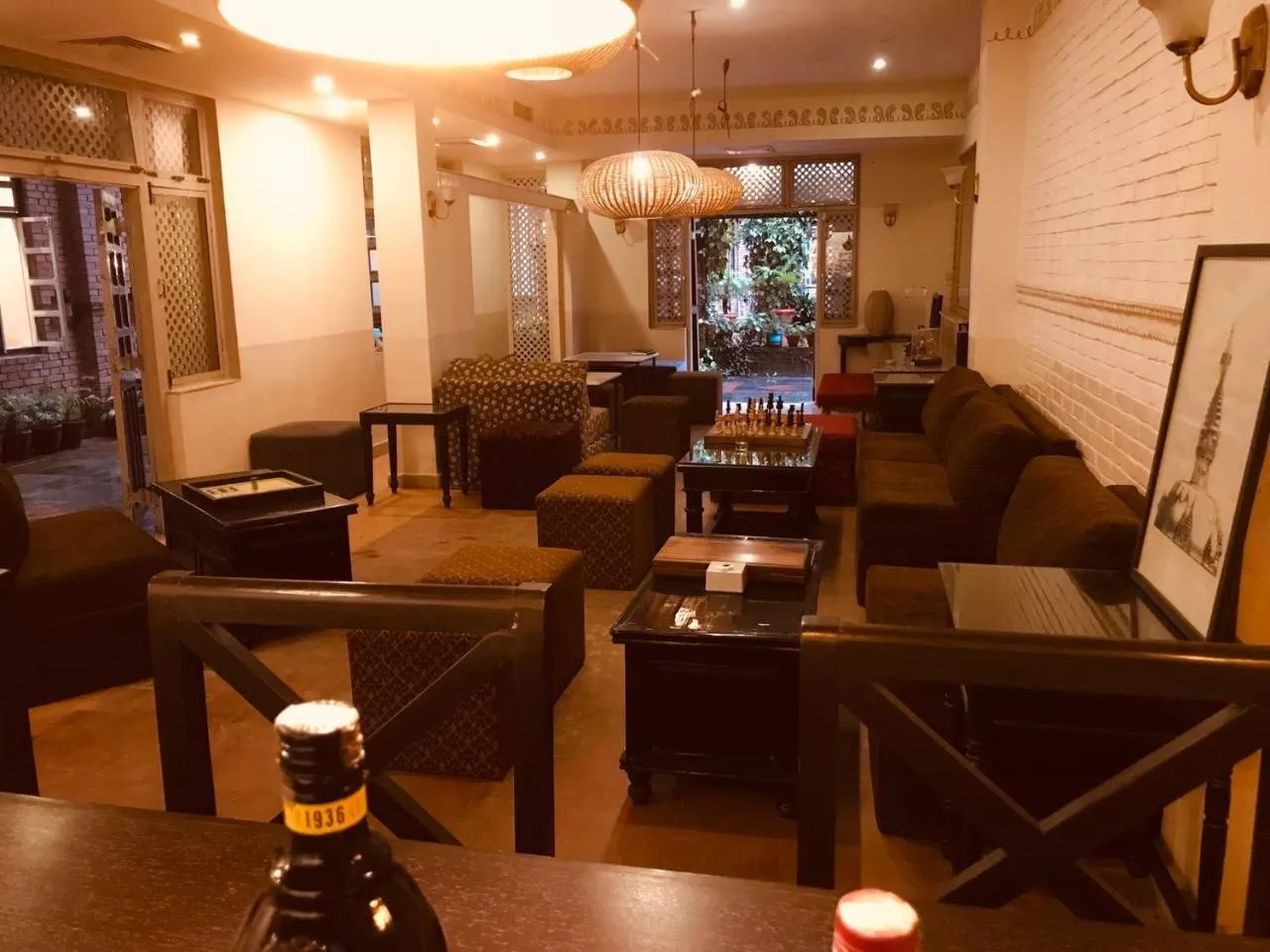 Restaurant/places to eat in Courtyard Pujan Hotel Kathmandu - Thamel