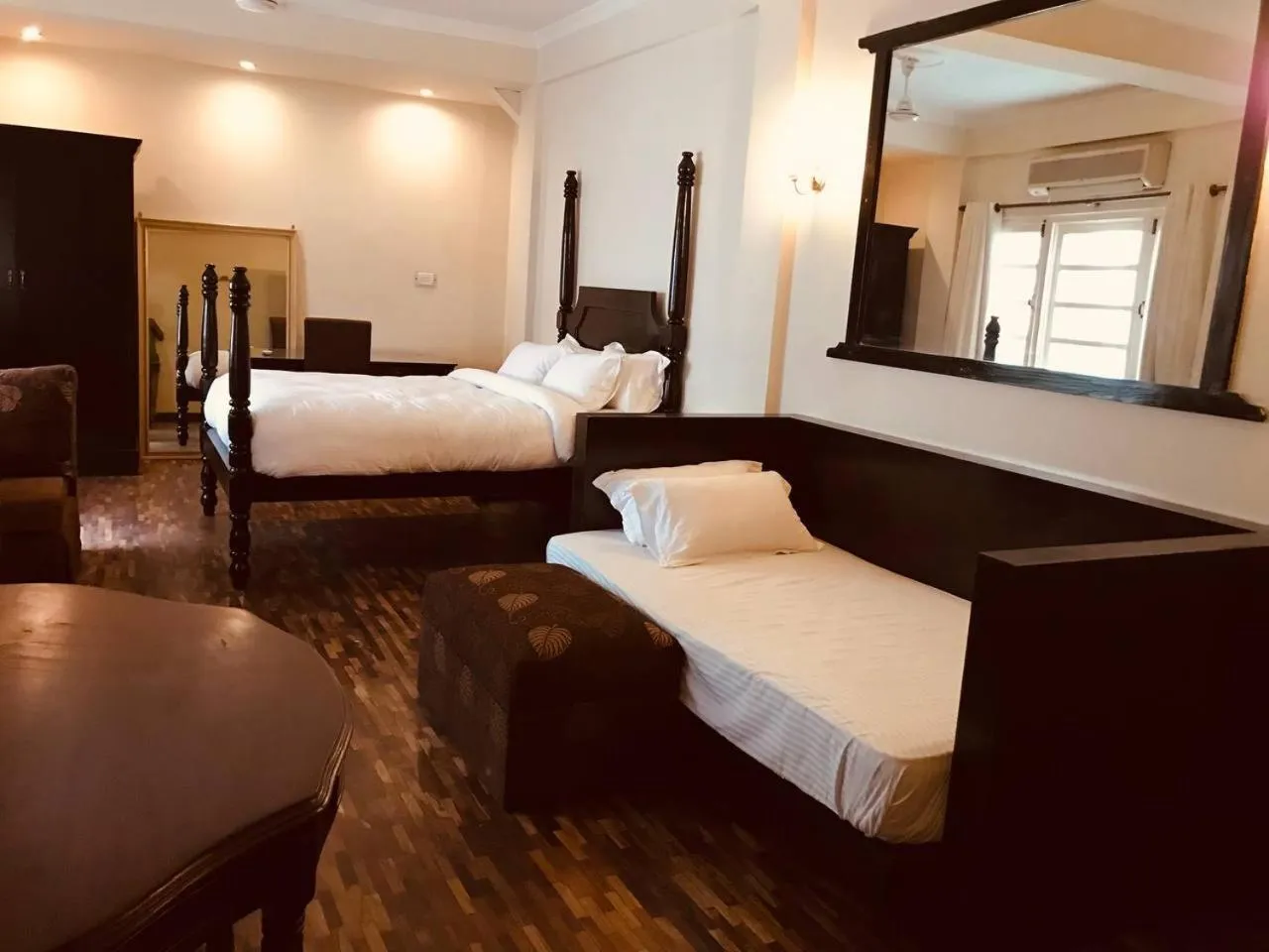 Bedroom, Bed in Courtyard Pujan Hotel Kathmandu - Thamel